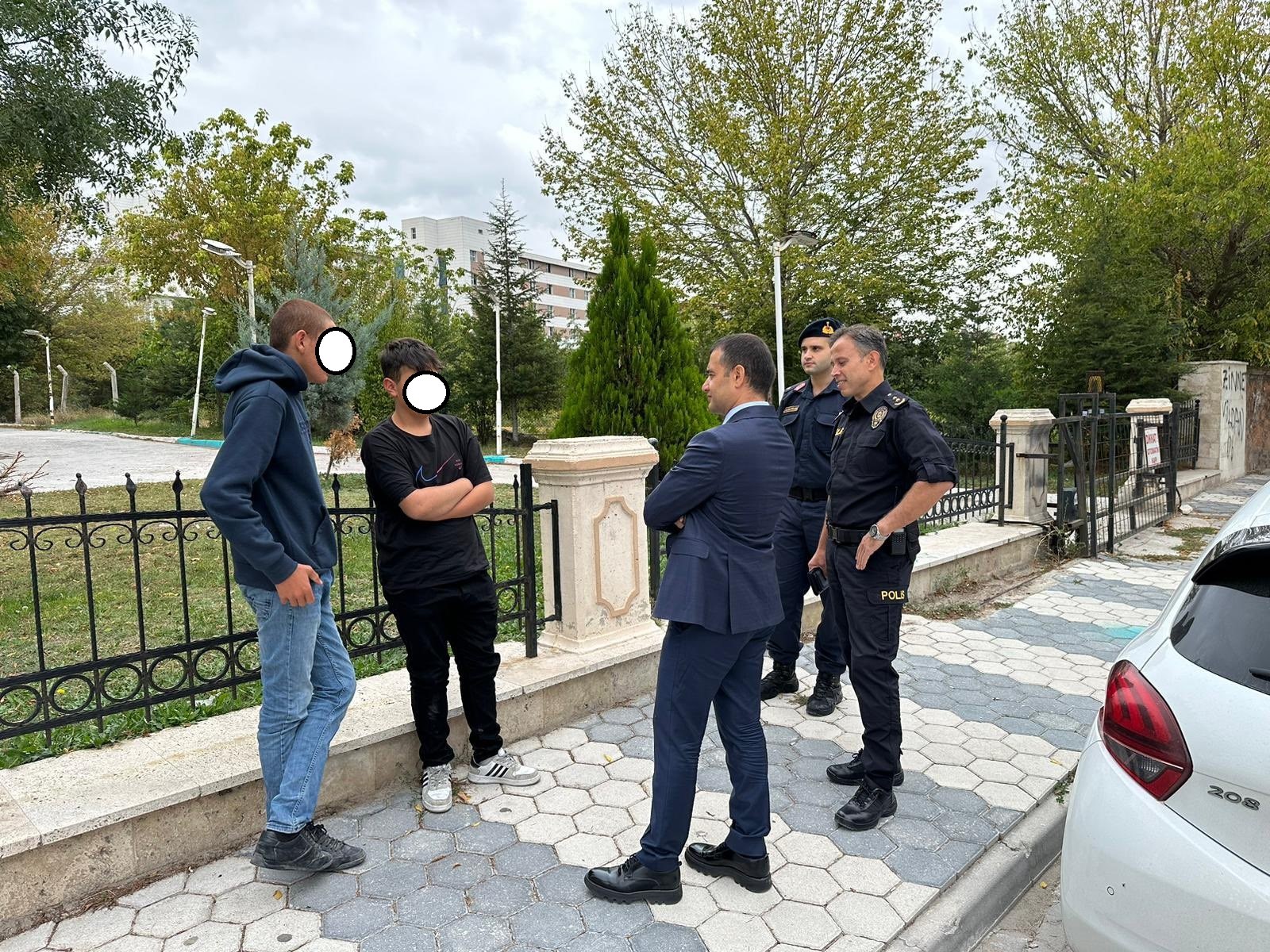 EMİRDAĞ’DA OKUL ÇEVRELERİNDE DENETİM YAPILDI