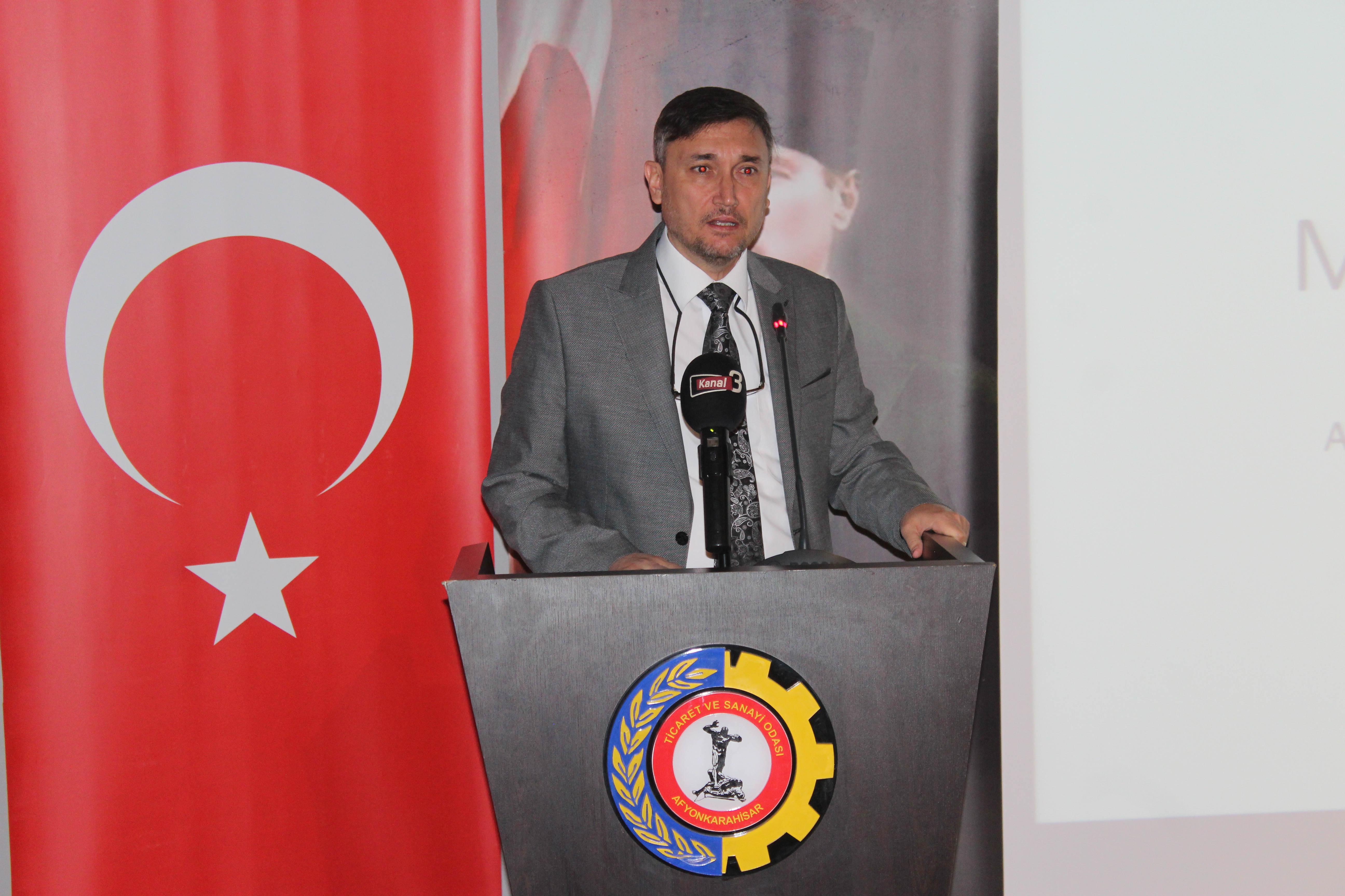 DOÇ. DR. İLARSLAN, KOBİLERİ BİLGİLENDİRDİ