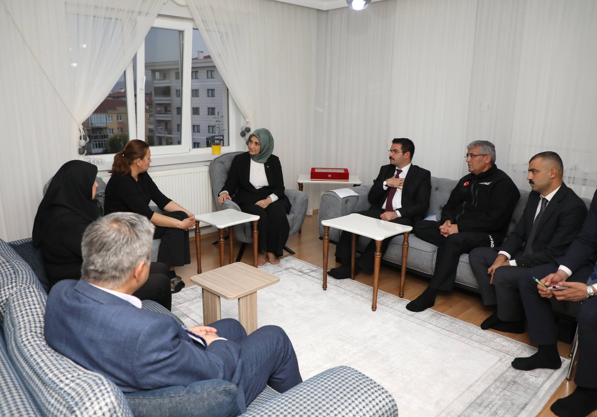 VALİ YİĞİTBAŞI'NDAN ŞEHİT ESER'İN ACILI AİLESİNE ZİYARET