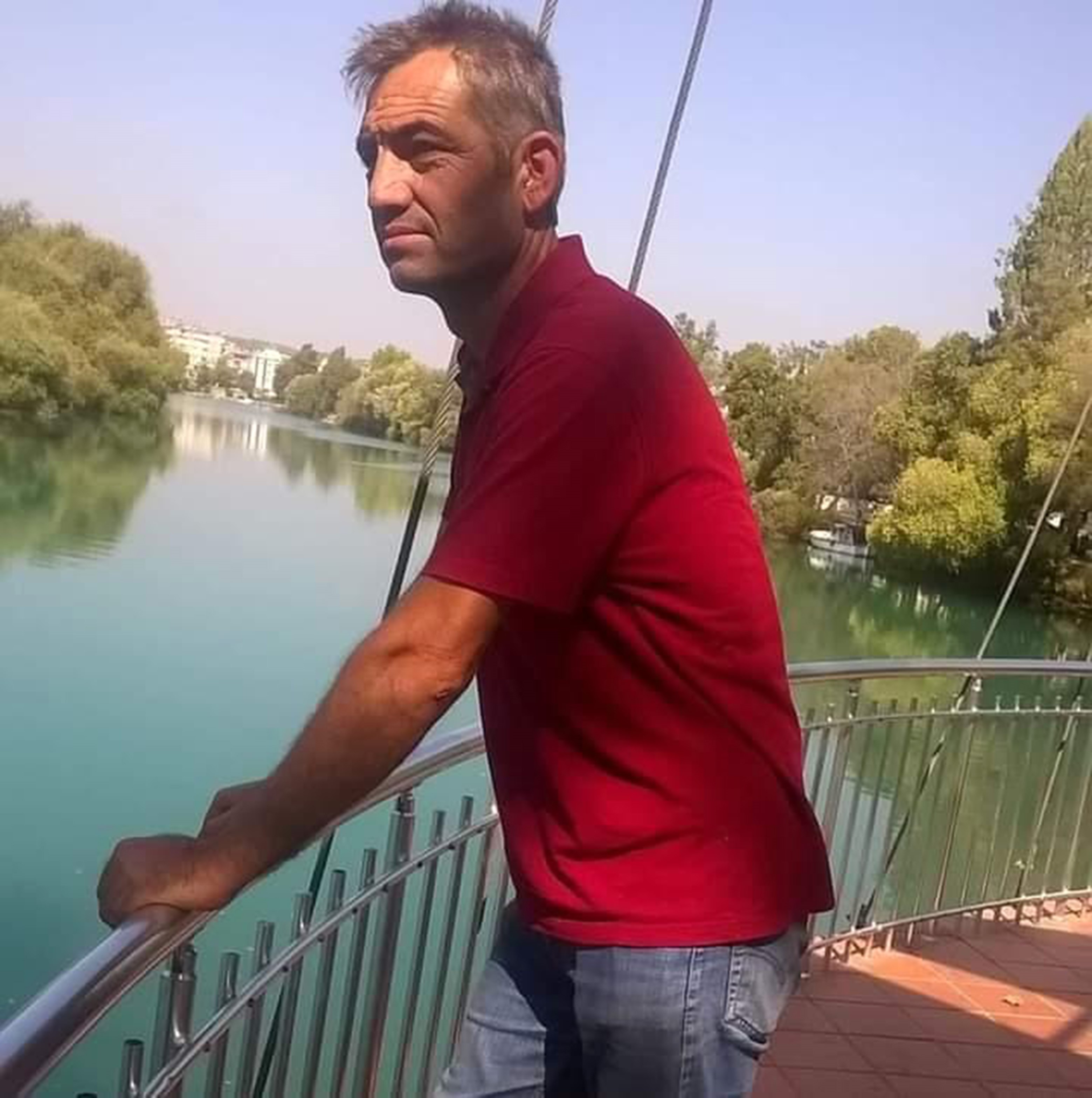 ORMAN İŞÇİSİ TRAKTÖRÜN ALTINDA KALDI