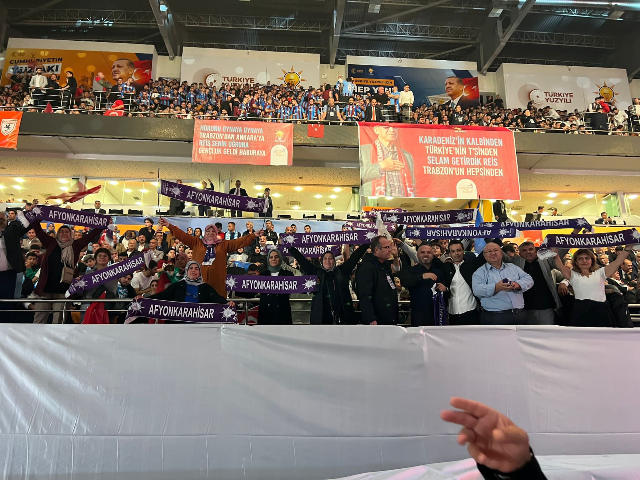 AFYONKARAHİSAR TEŞKİLATINDAN ERDOĞAN'A TEBRİK MESAJLARI