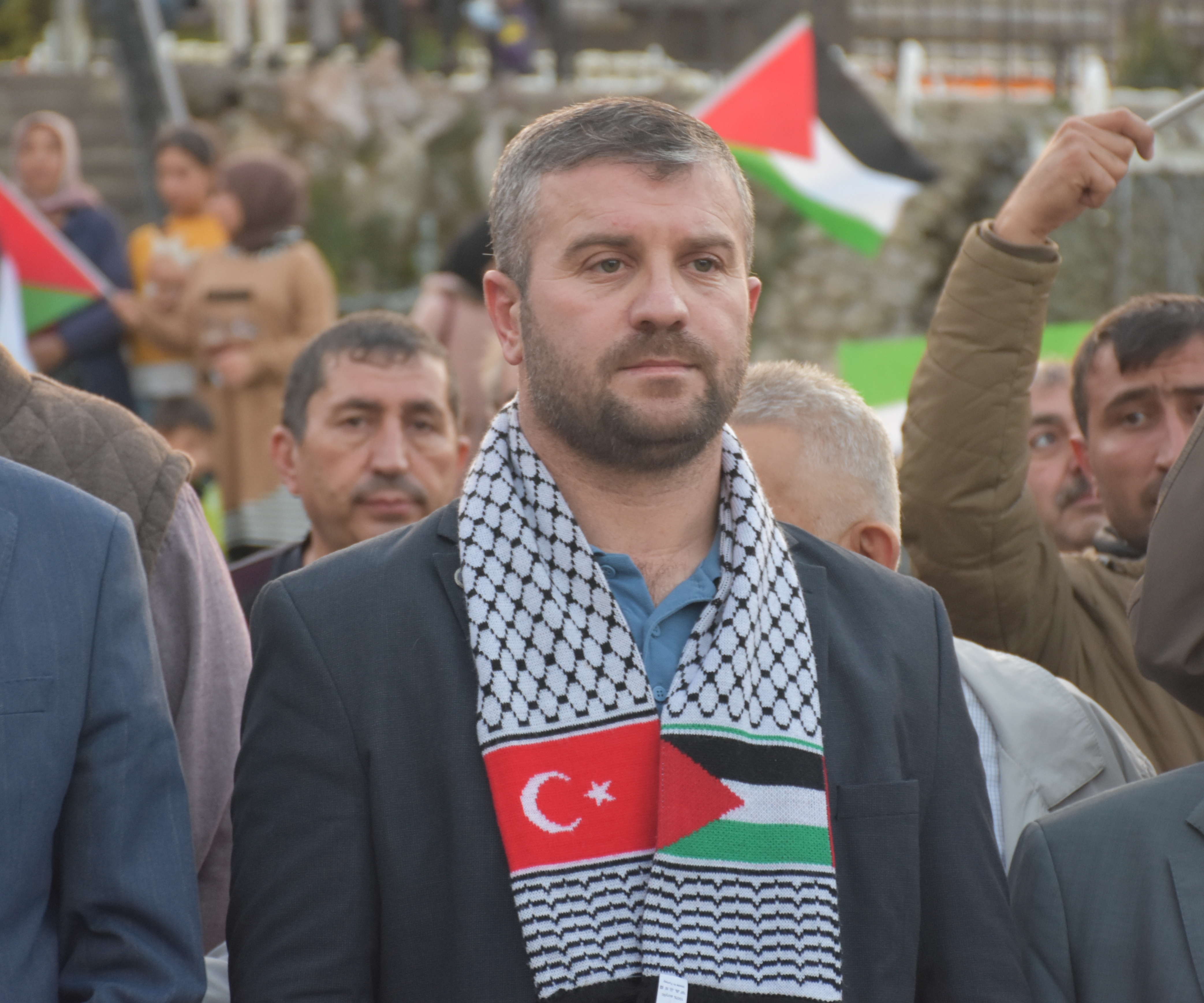 AFYON'DA FİLİSTİNLİLERE DESTEK GÖSTERİSİ YAPILDI