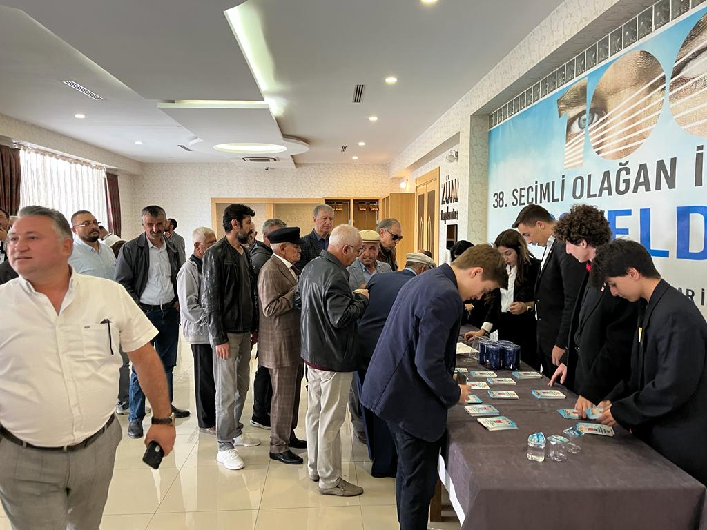 CHP’ DE KONGRE HEYECANI BAŞLIYOR