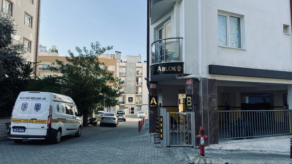DEDESİ TARAFINDAN İPTE ASILI HALDE BULUNDU