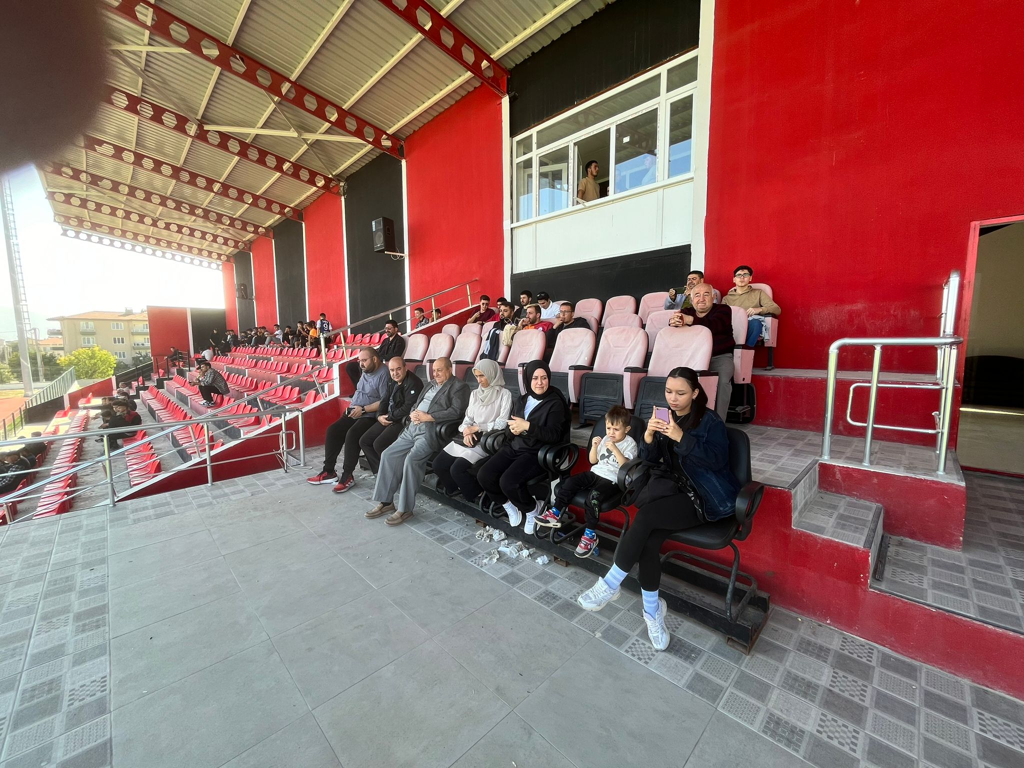 DİŞLİ BELEDİYE HİBRİTSPOR “SOLAK”LA KAZANDI