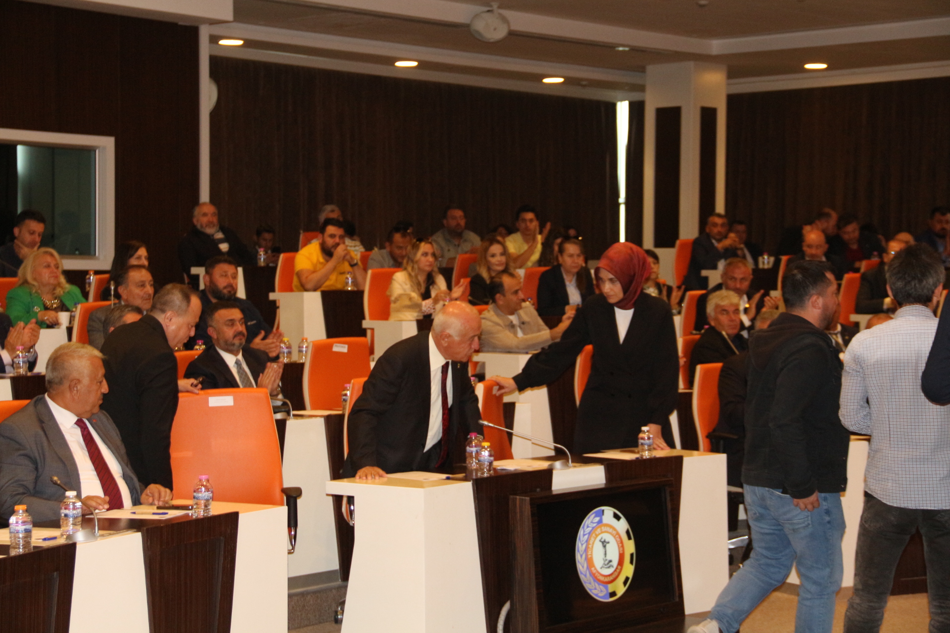 BİLENLER BİLMEYENLERE ANLATACAK