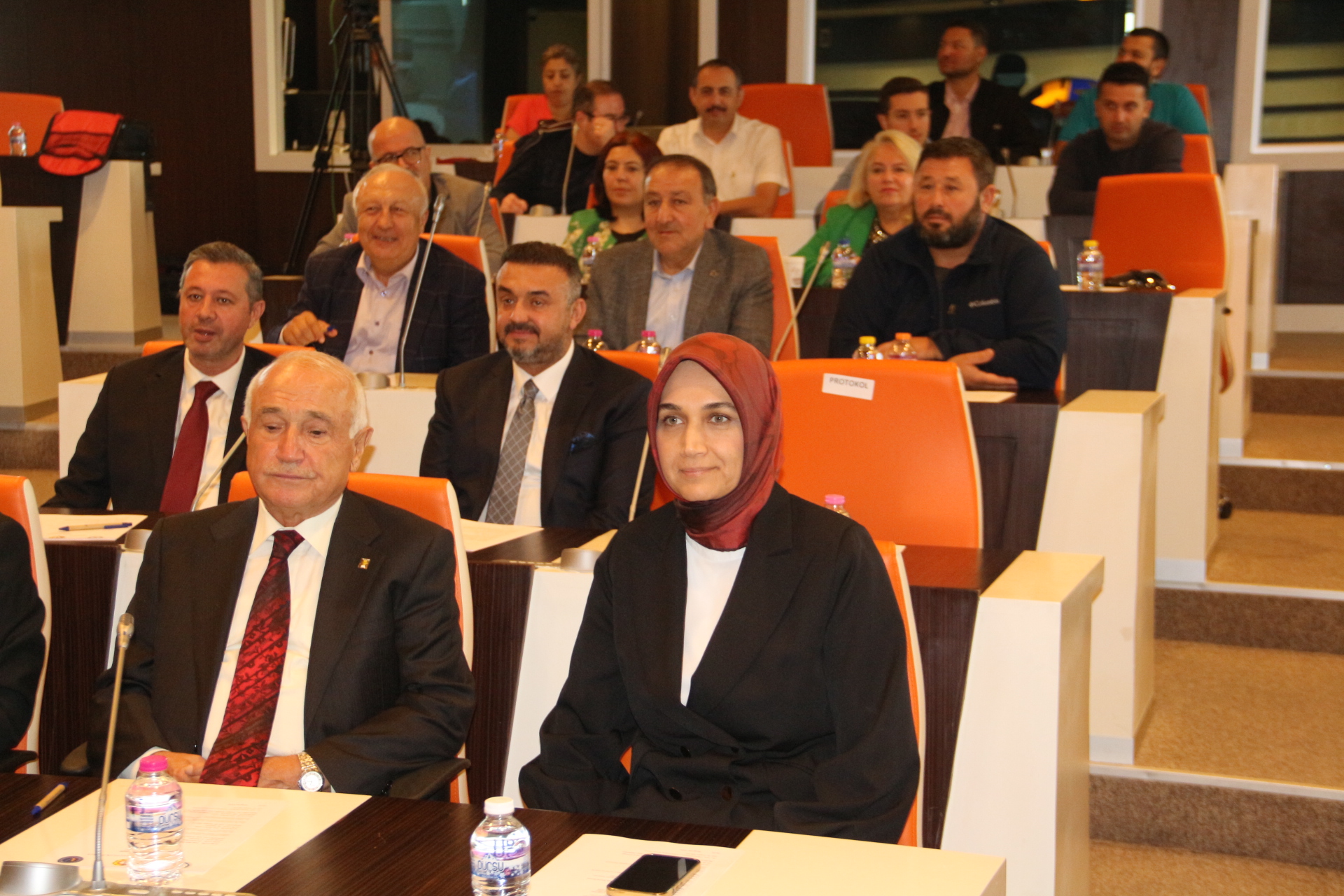 BİLENLER BİLMEYENLERE ANLATACAK