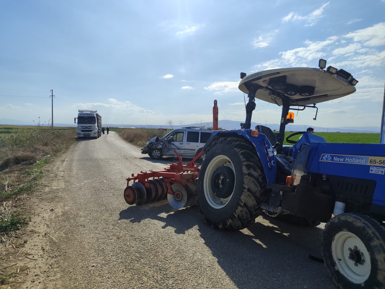 AFYON’DA KAZA: 3 YARALI