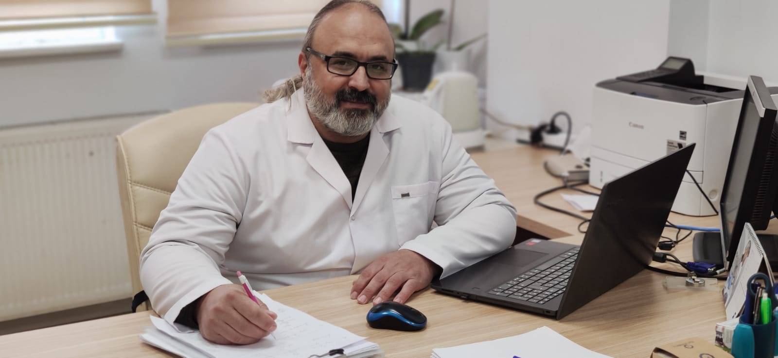 PROF. DR. SARIKÜRKCÜ YİNE ENLER LİSTESİNDE