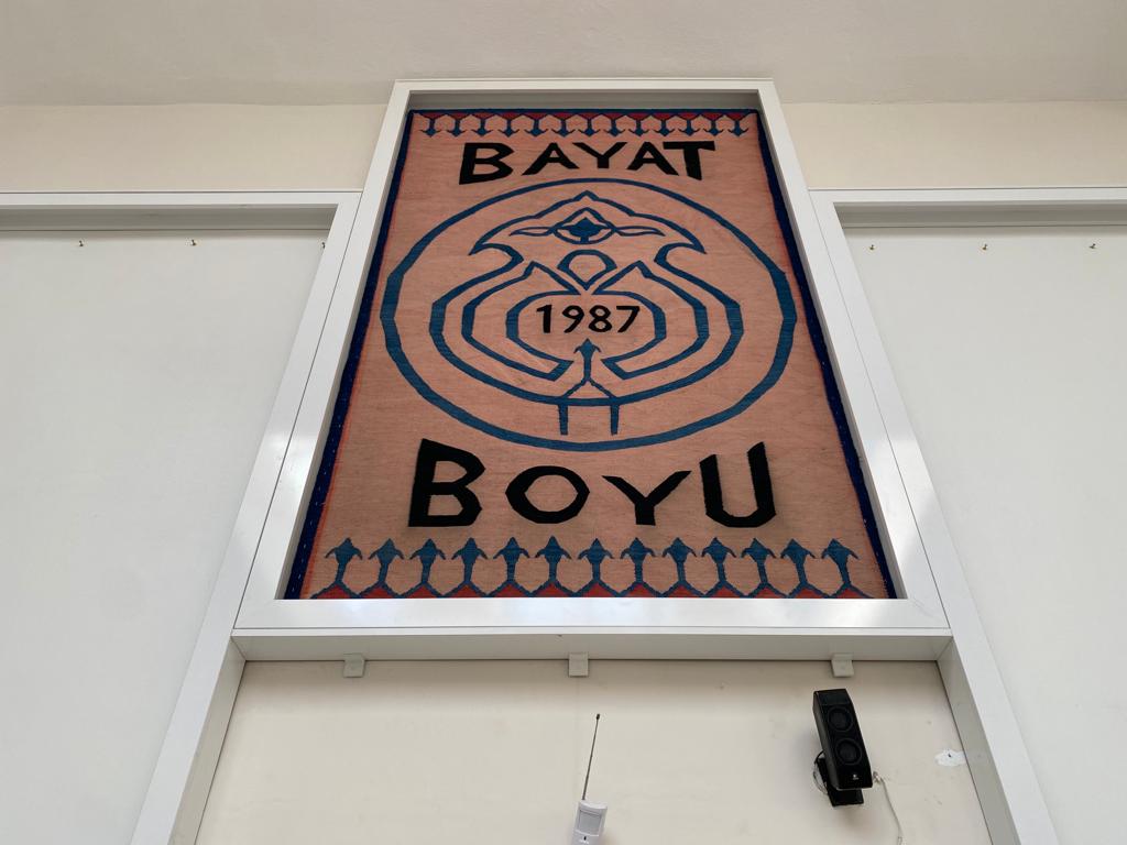 PAHALI ÇÜNKÜ EL EMEĞİ BAYAT KİLİMİ