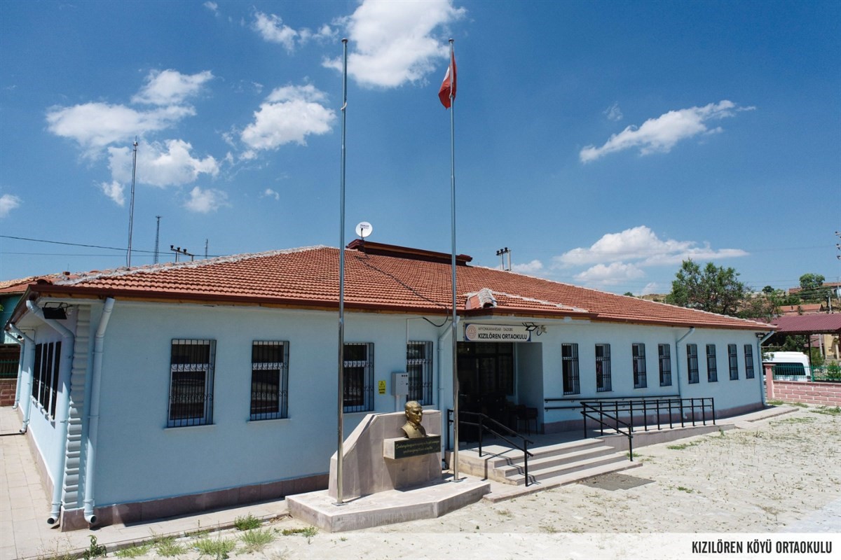 AFYONKARAHİSAR’DA 42 OKULUN YAPIM İŞİ DEVAM EDİYOR