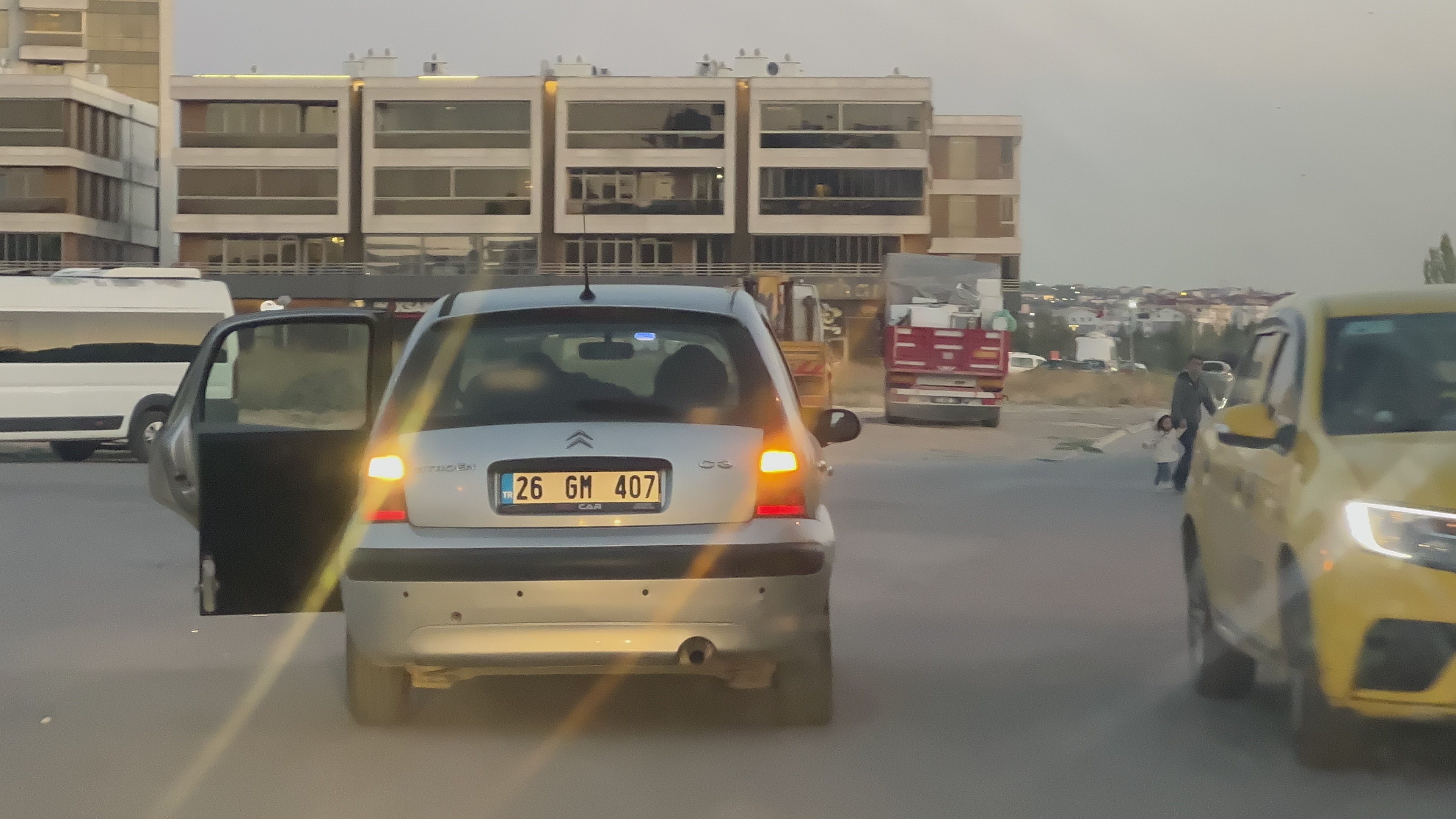 KAZAYA DAVETİYE ÇIKARDI