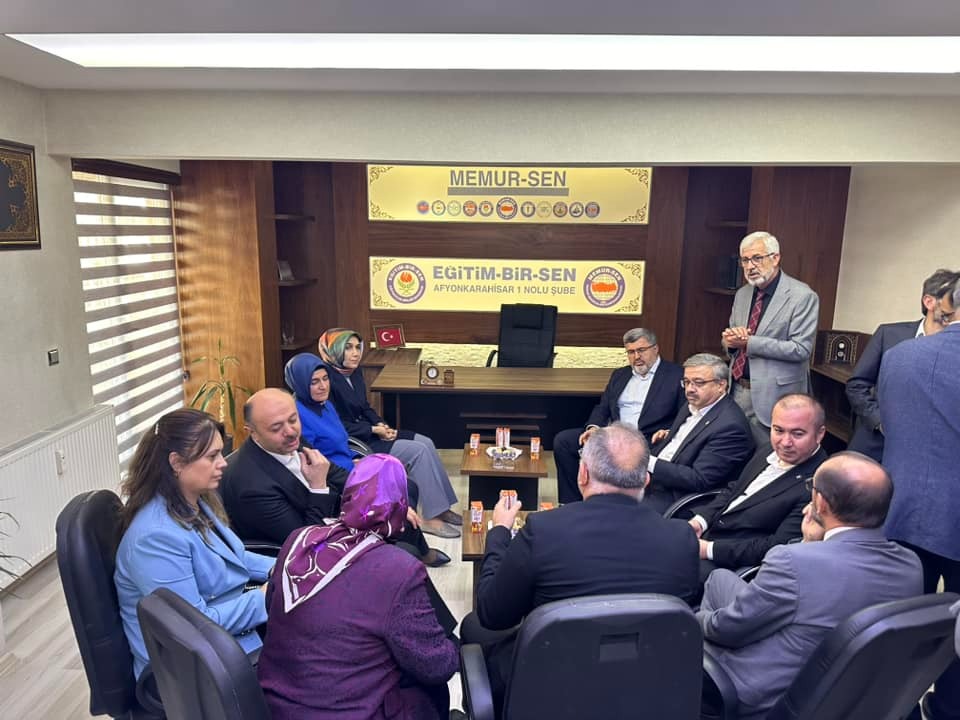 ÖRGÜTLÜ KADIN GÜÇLÜ TOPLUM
