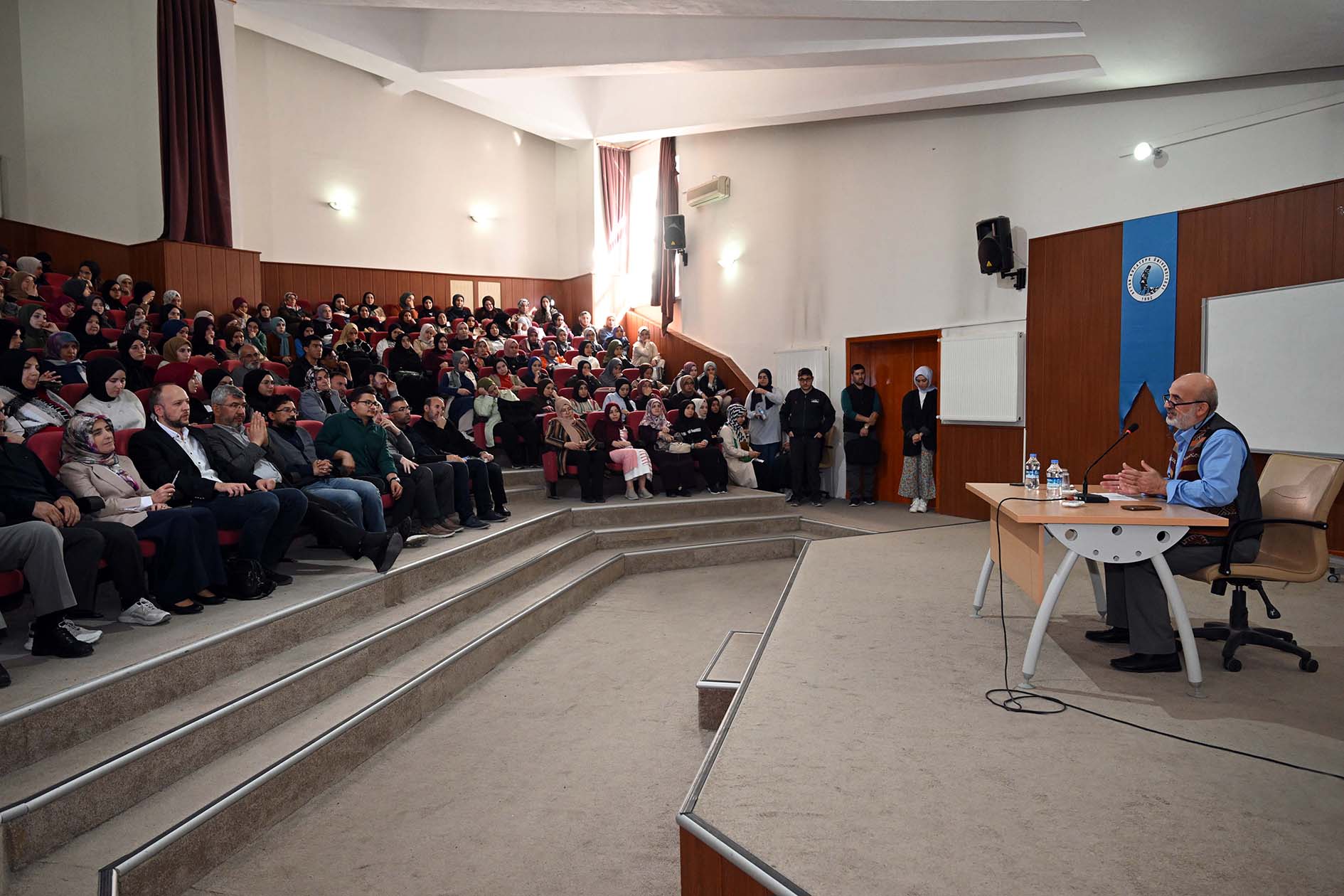 İLAHİYAT FAKÜLTESİ 2023-2024 AKADEMİK YILI AÇTI