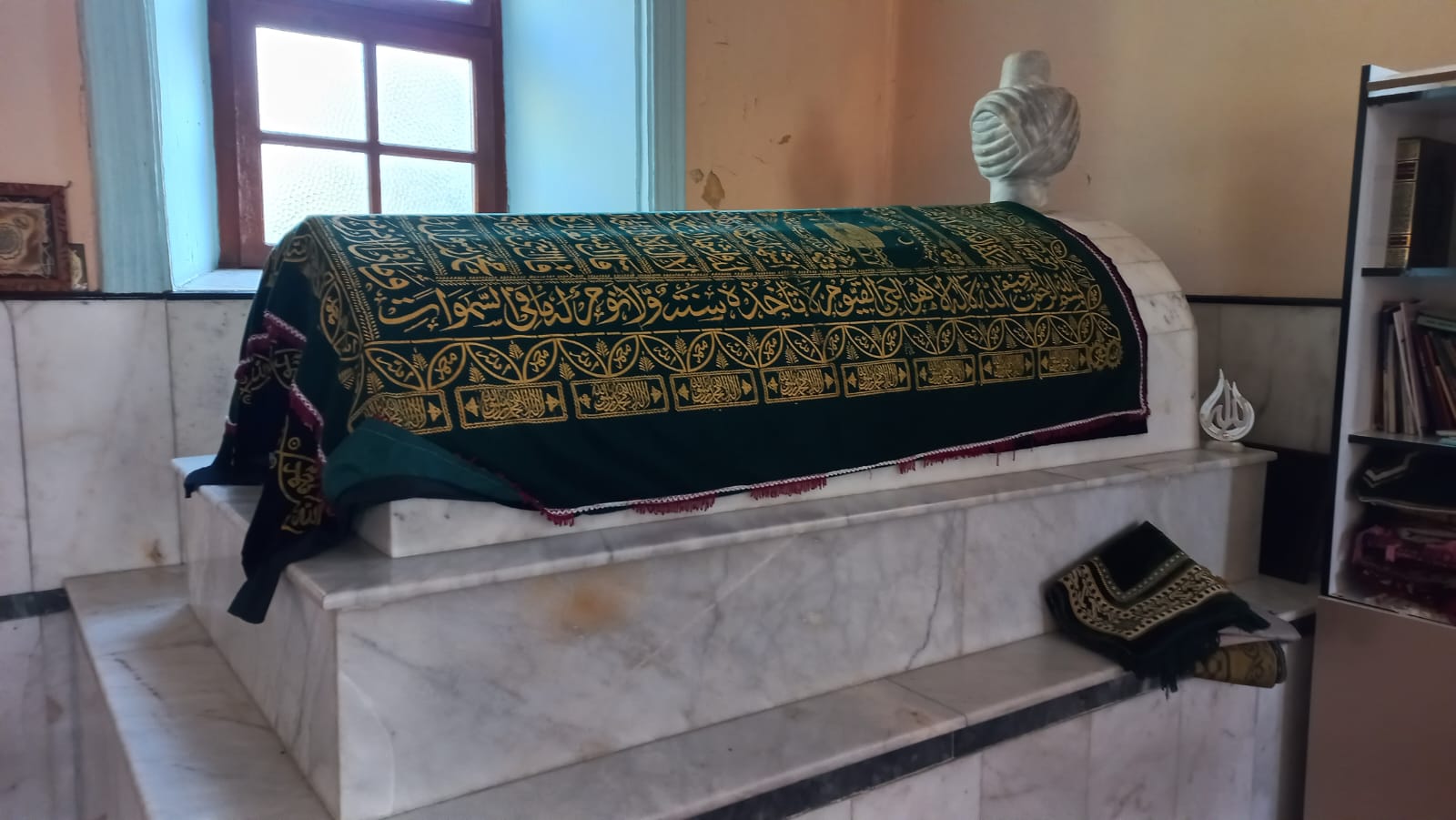 PEYGAMBER TORUNU'NUN TÜRBESİ BOLVADİN'DE