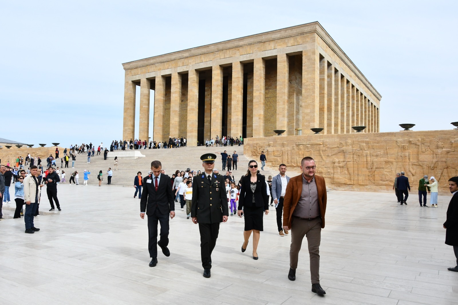 AFYON GİRNE KOLEJİ ANITKABİR'İ ZİYARET ETTİ