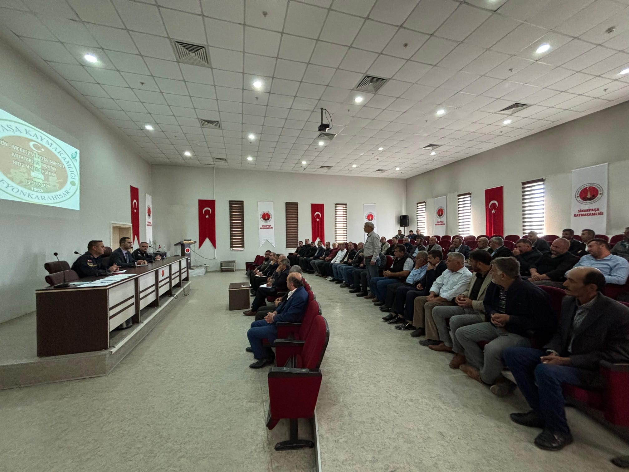 AFYON’DA MUHTARLARA EĞİTİM VERİLDİ