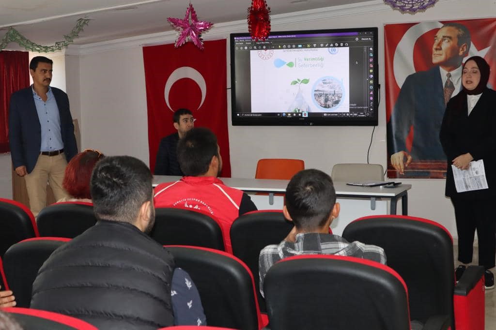 'SU HAYATTIR SU GIDA DEMEKTİR, KİMSEYİ GERİDE BIRAKMA’
