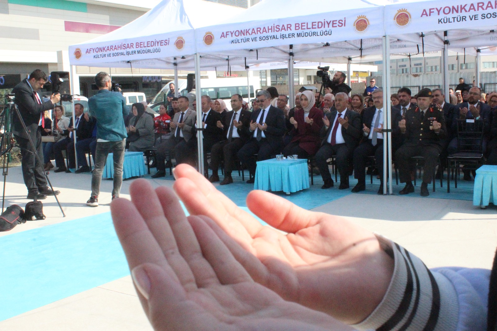 TESİSİN EN ÖNEMLİ ÖZELLİĞİ TERAPİ MERKEZİ OLMASI