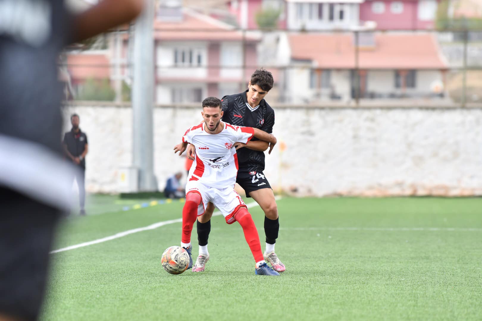 EMİRDAĞ EVİNDE FARKLI KAYBETTİ (4-0)