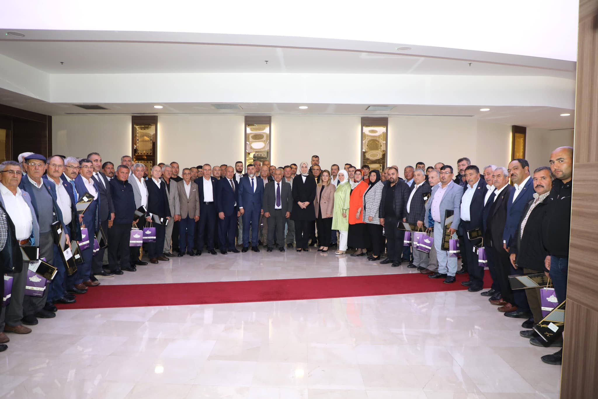 YİĞİTBAŞI MUHTARLAR GÜNÜNÜ KUTLADI
