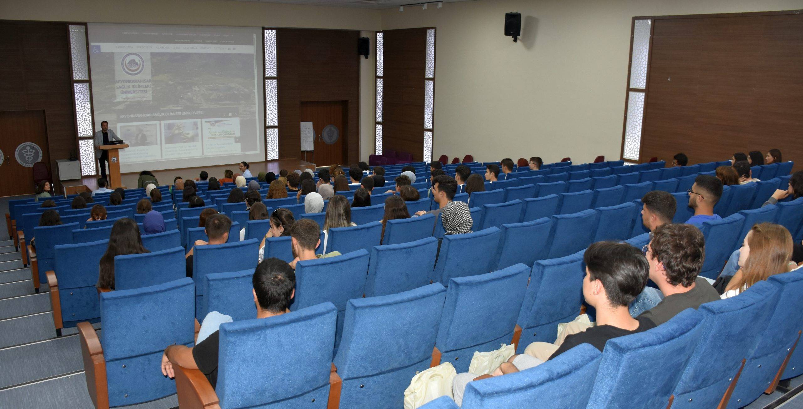 YENİ ÖĞRENCİLER AKADEMİK YILA HAZIR