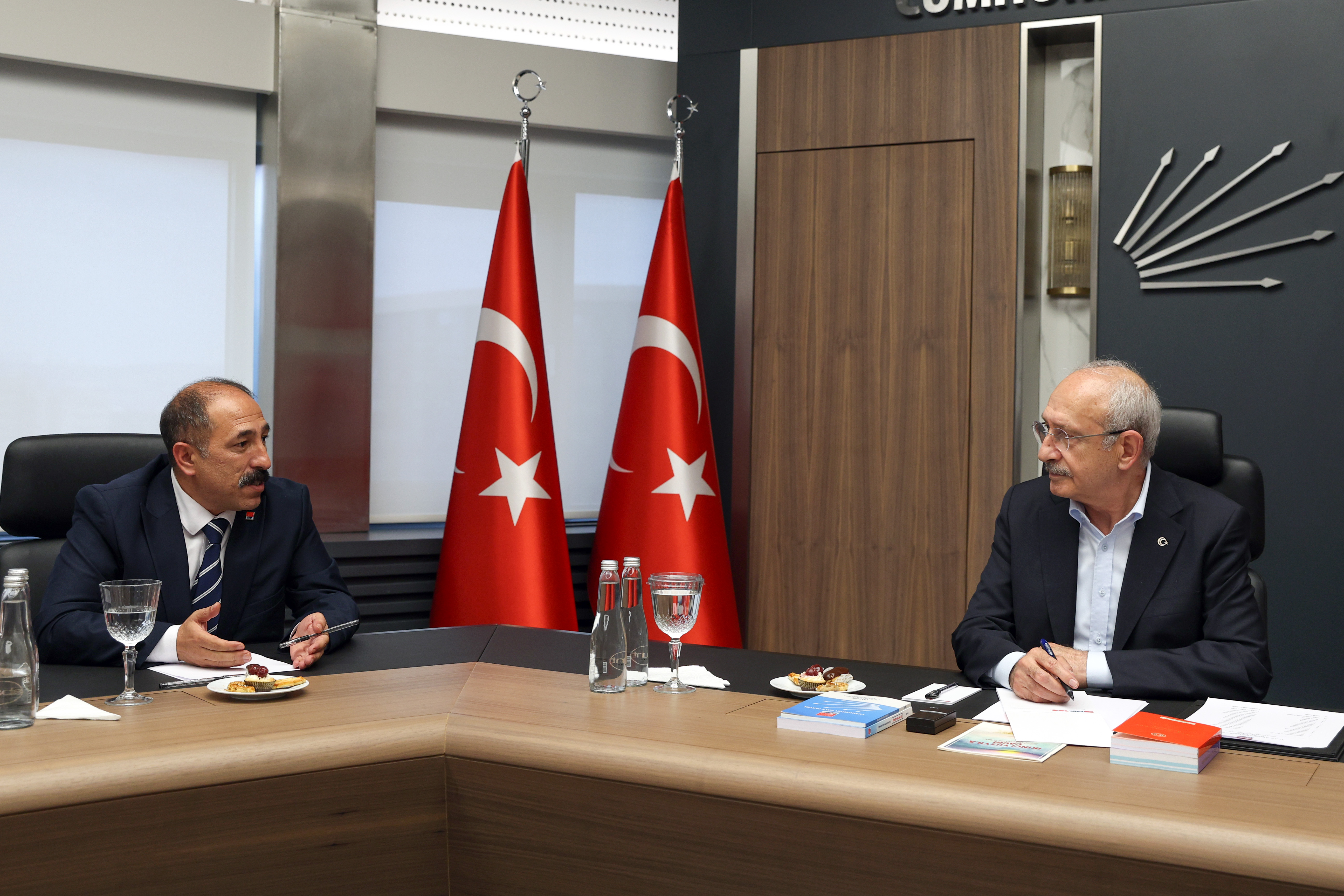 KILIÇDAROĞLU YENİ YÖNETİMİ AĞIRLADI