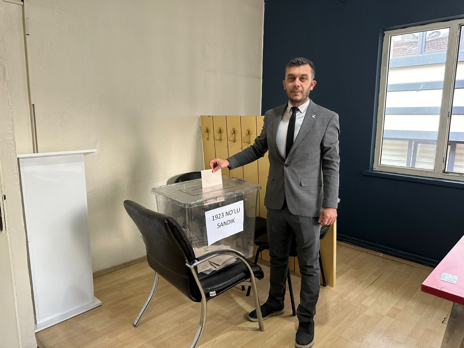 TEK LİSTE TEK YUMRUK TEK BAŞKAN
