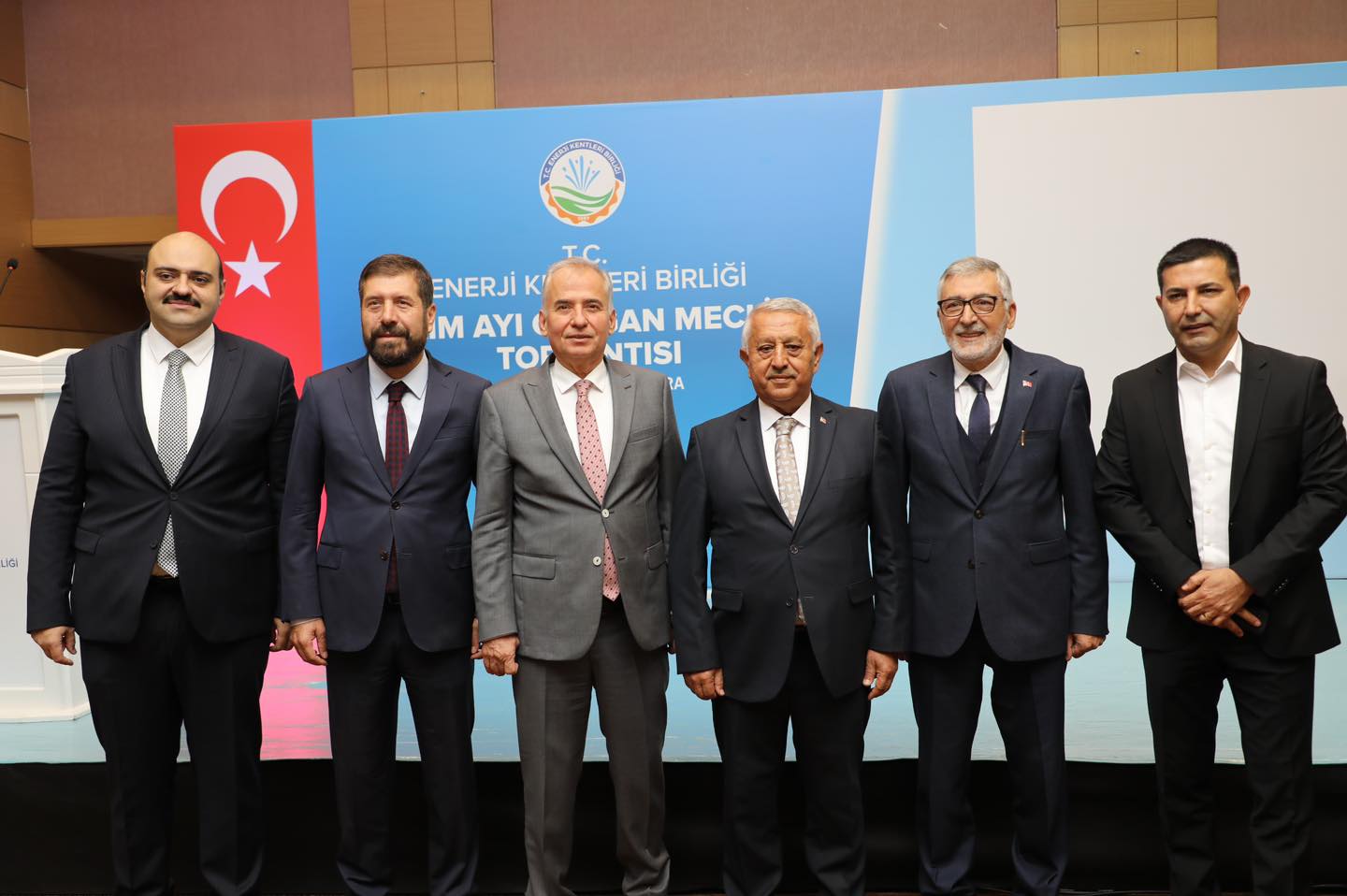 ZEYBEK KENTLER BİRLİĞİ TOPLANTISINA KATILDI