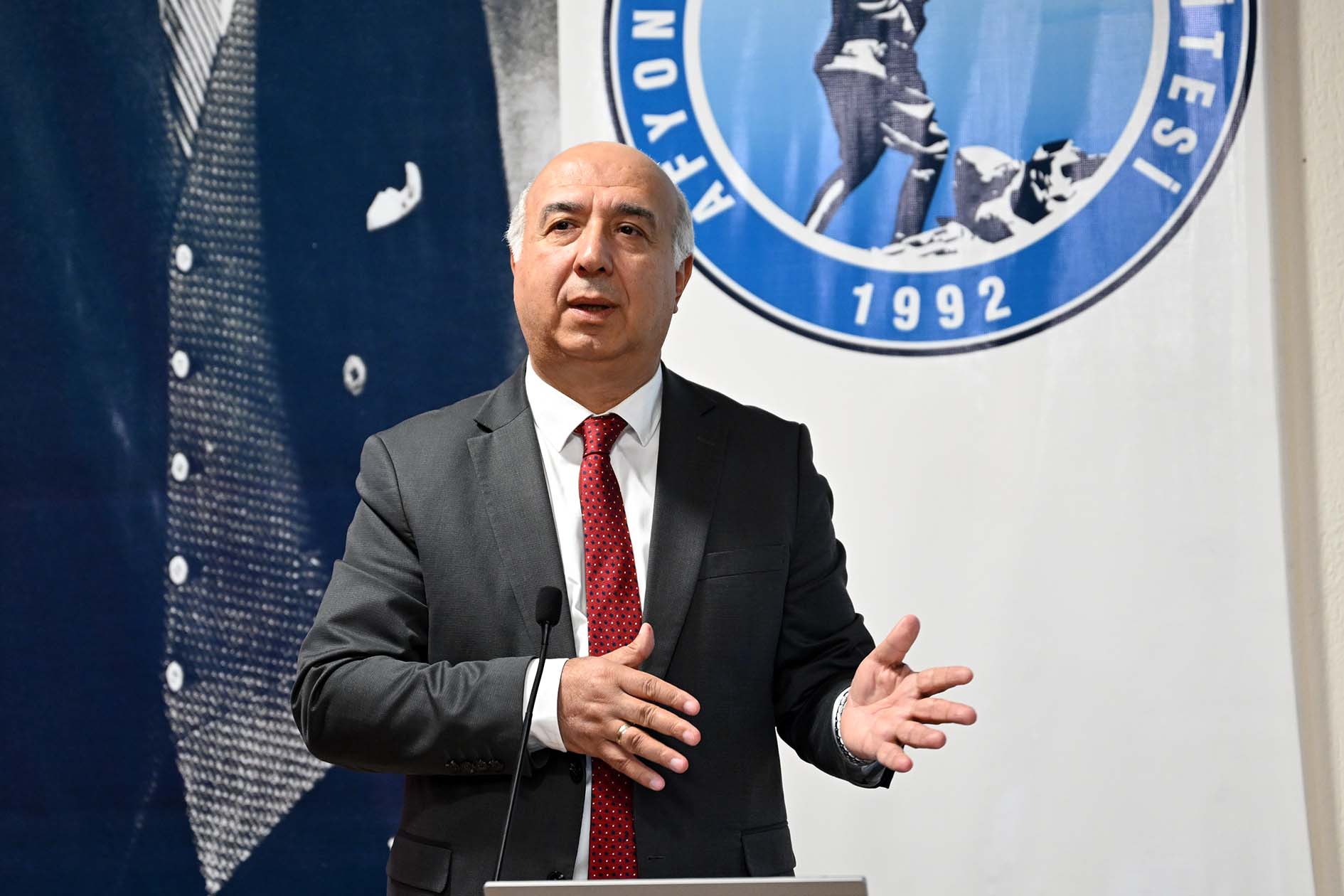 İLK DERS MERKEZ BANKASI  MECLİS ÜYESİNDEN