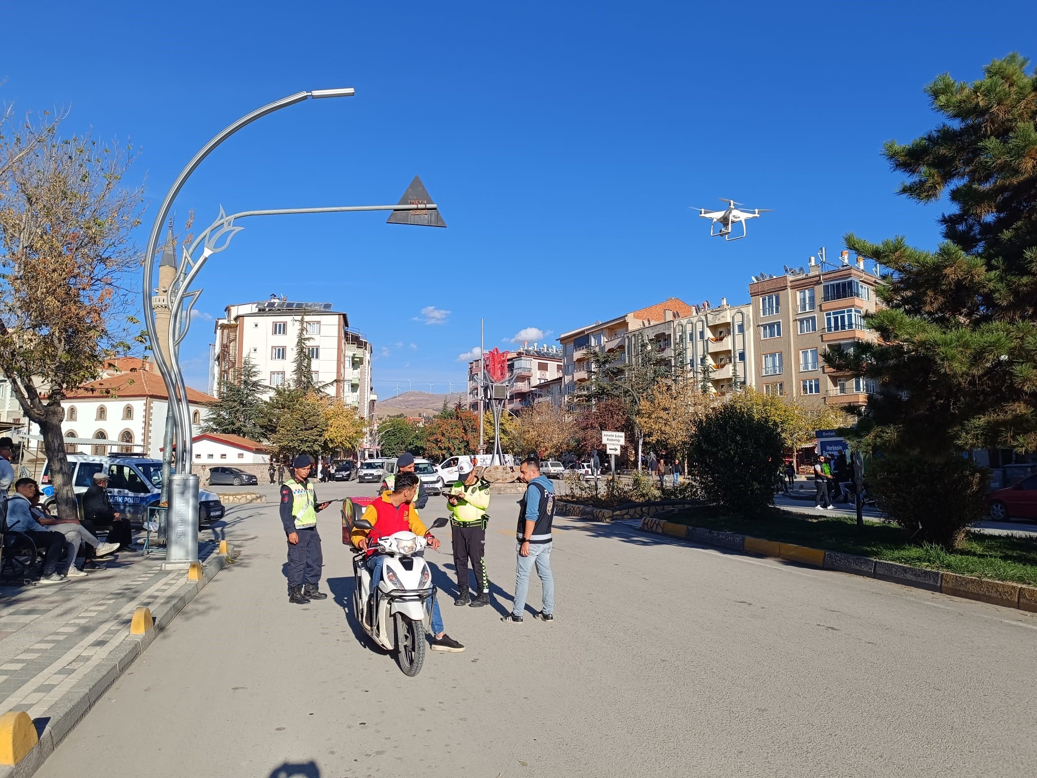 SANDIKLI’DA DRONE DESTEKLİ TRAFİK DENETİMİ