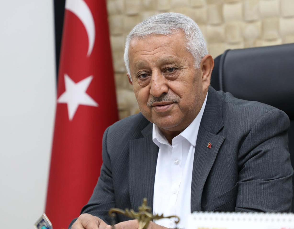 MUHTARLARDAN BAŞKAN ZEYBEK'E ZİYARET