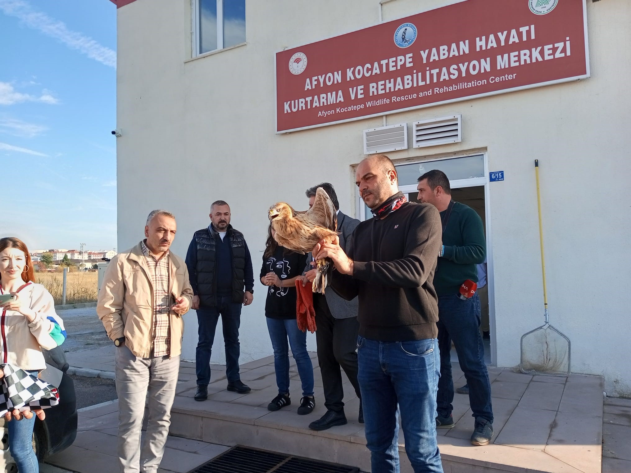 ORMAN KARTALI VE ŞAHİN DOĞAYA SALINDI