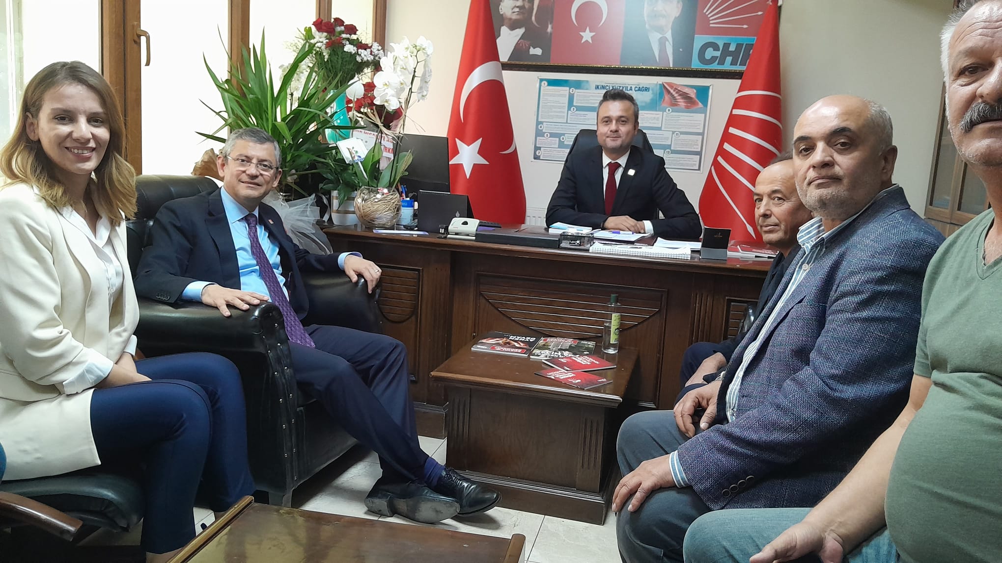 CHP'DE BASINA KAPALI TOPLANTI YAPILDI