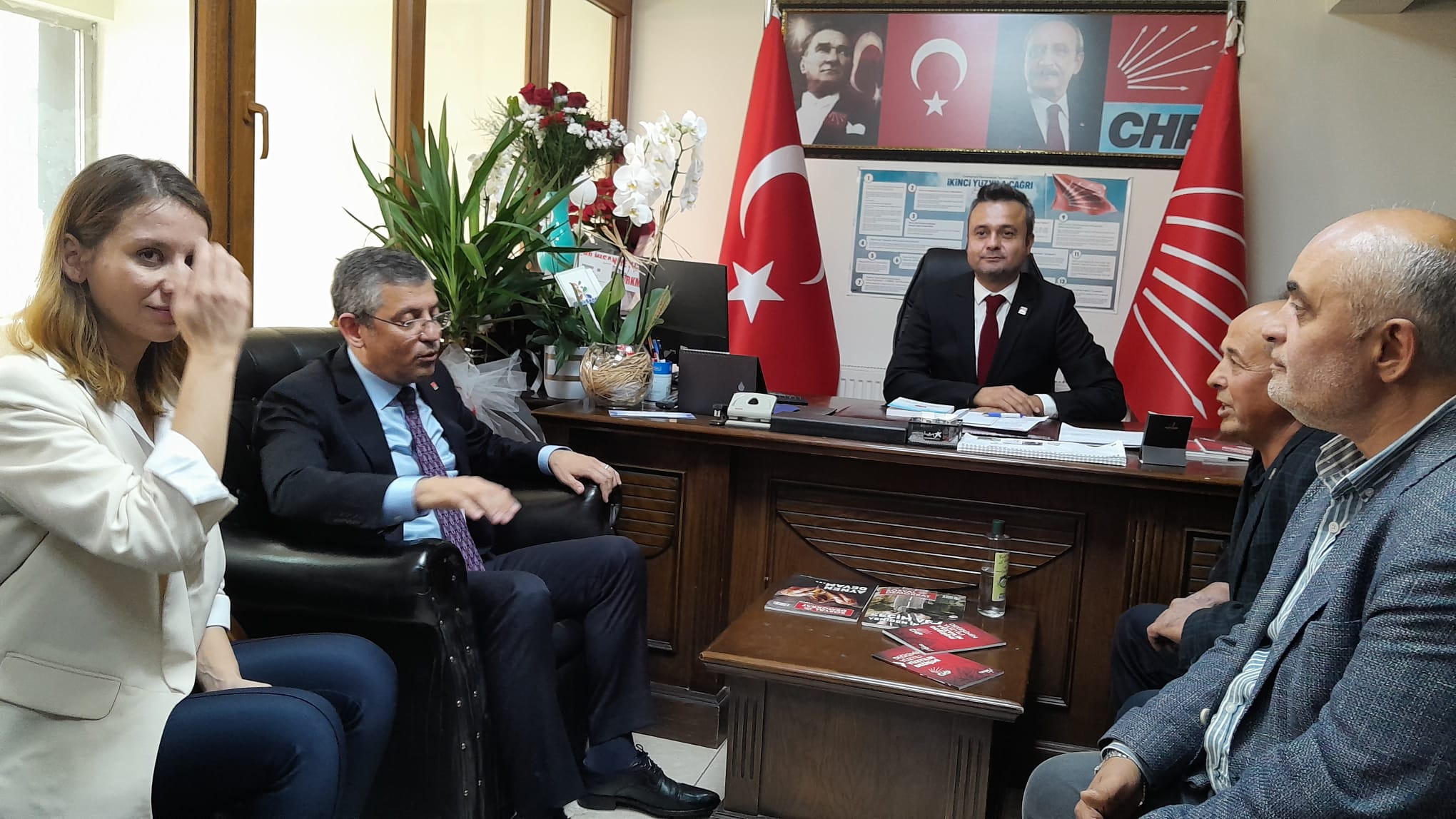 CHP'DE BASINA KAPALI TOPLANTI YAPILDI