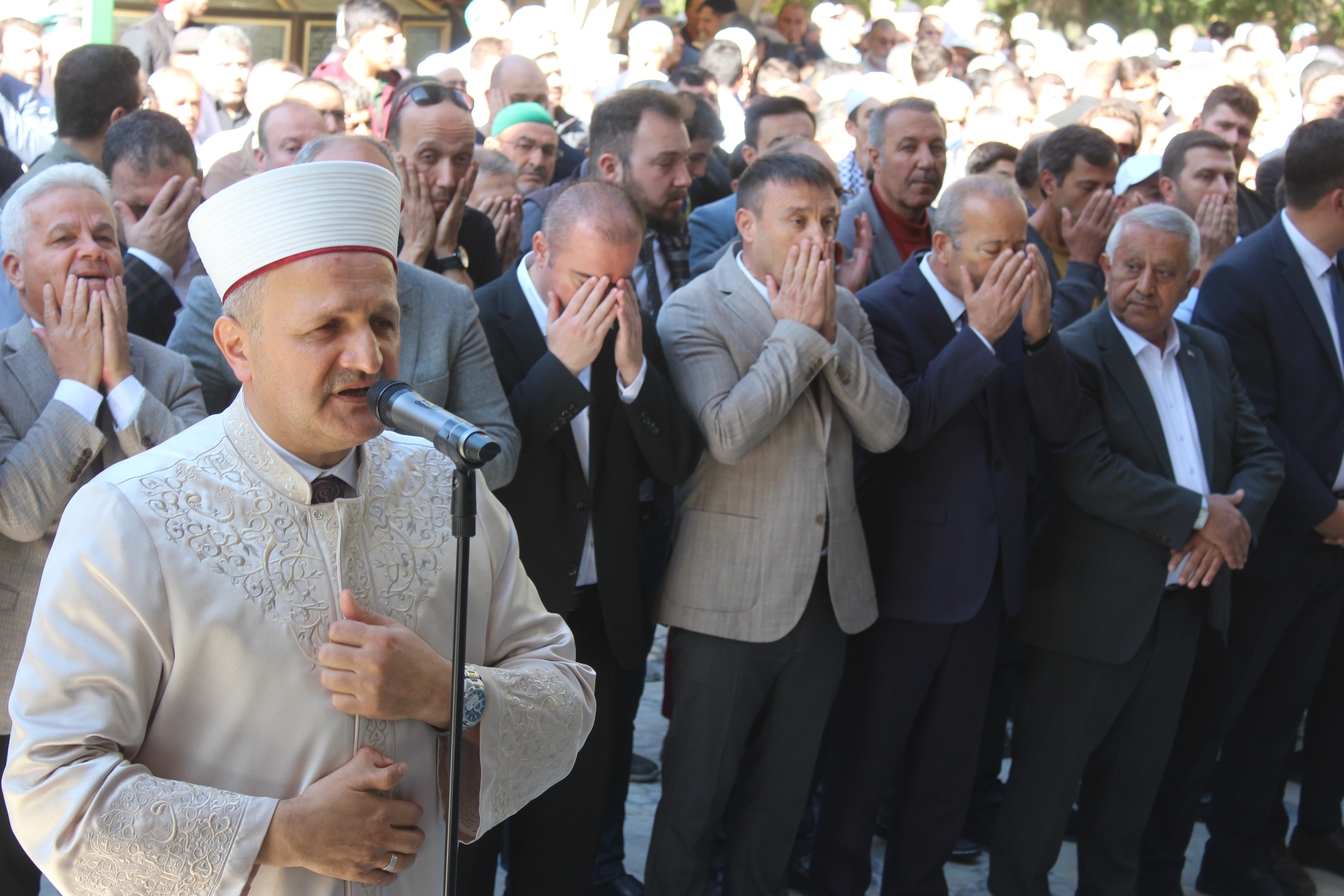 "KUDÜS MÜSLÜMANLARIN KIRMIZI ÇİZGİSİDİR"