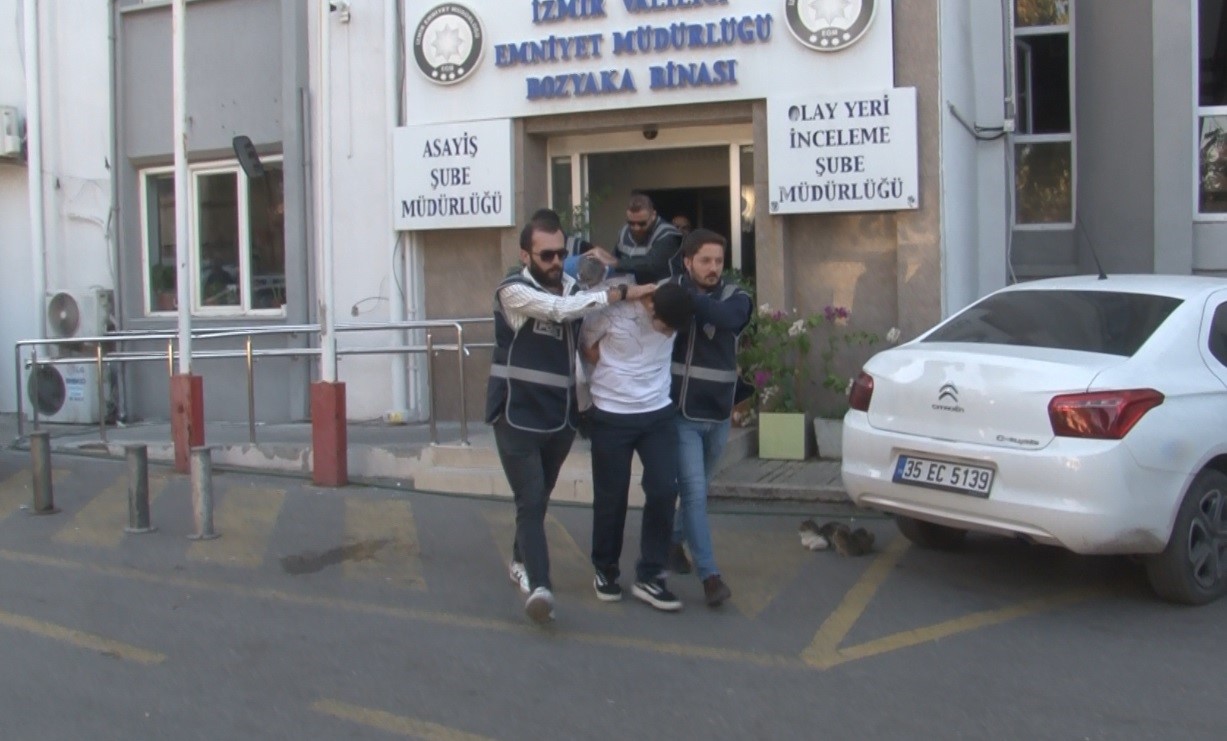 TUTUKLANAN CİNAYET ZANLISININ AİLESİ SINIR DIŞI EDİLECEK