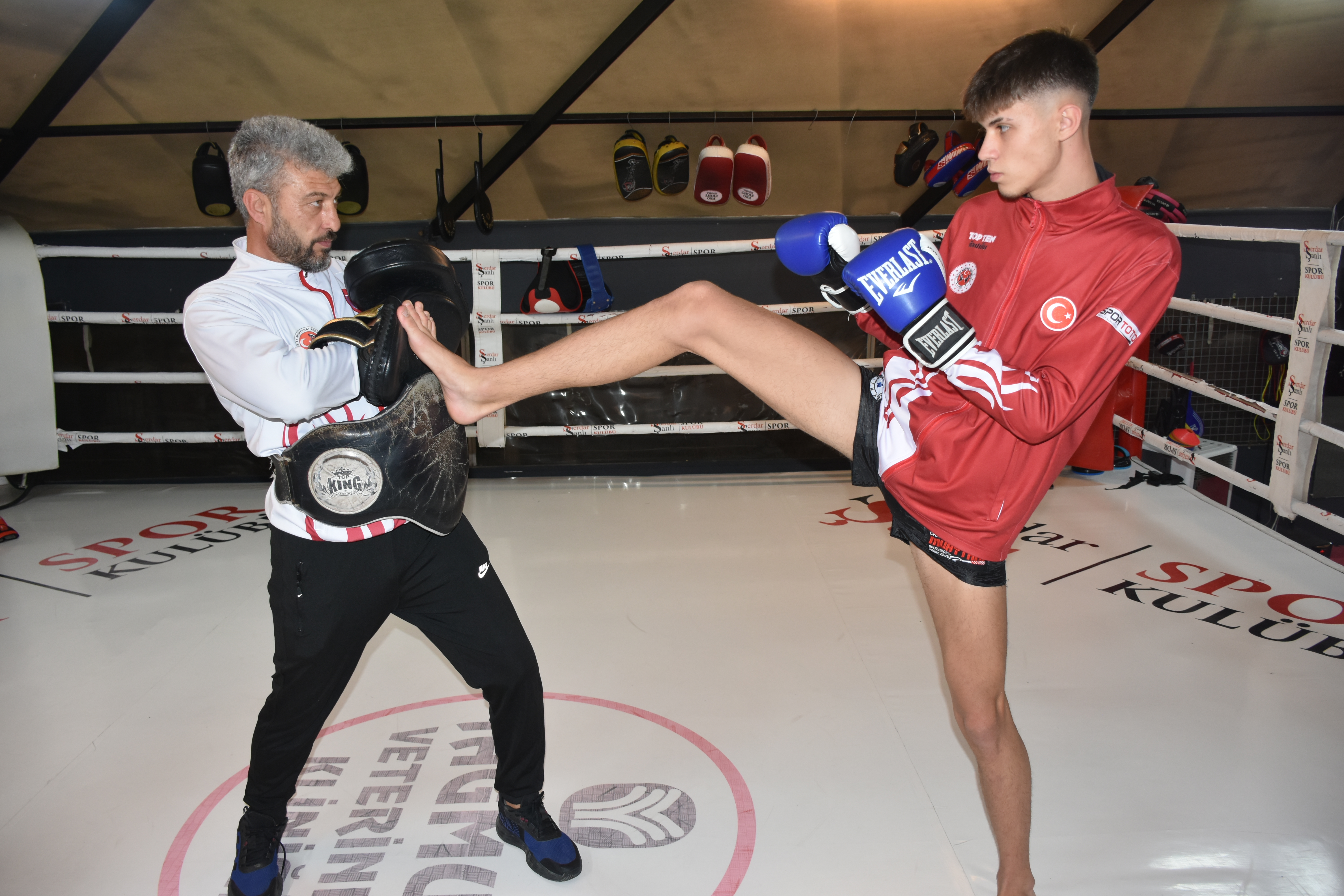 AKDENİZ ÜLKELERİ MUAYTHAİ AÇIK KUPASI'NA AFYON'DAN 5 SPORCU KATILACAK