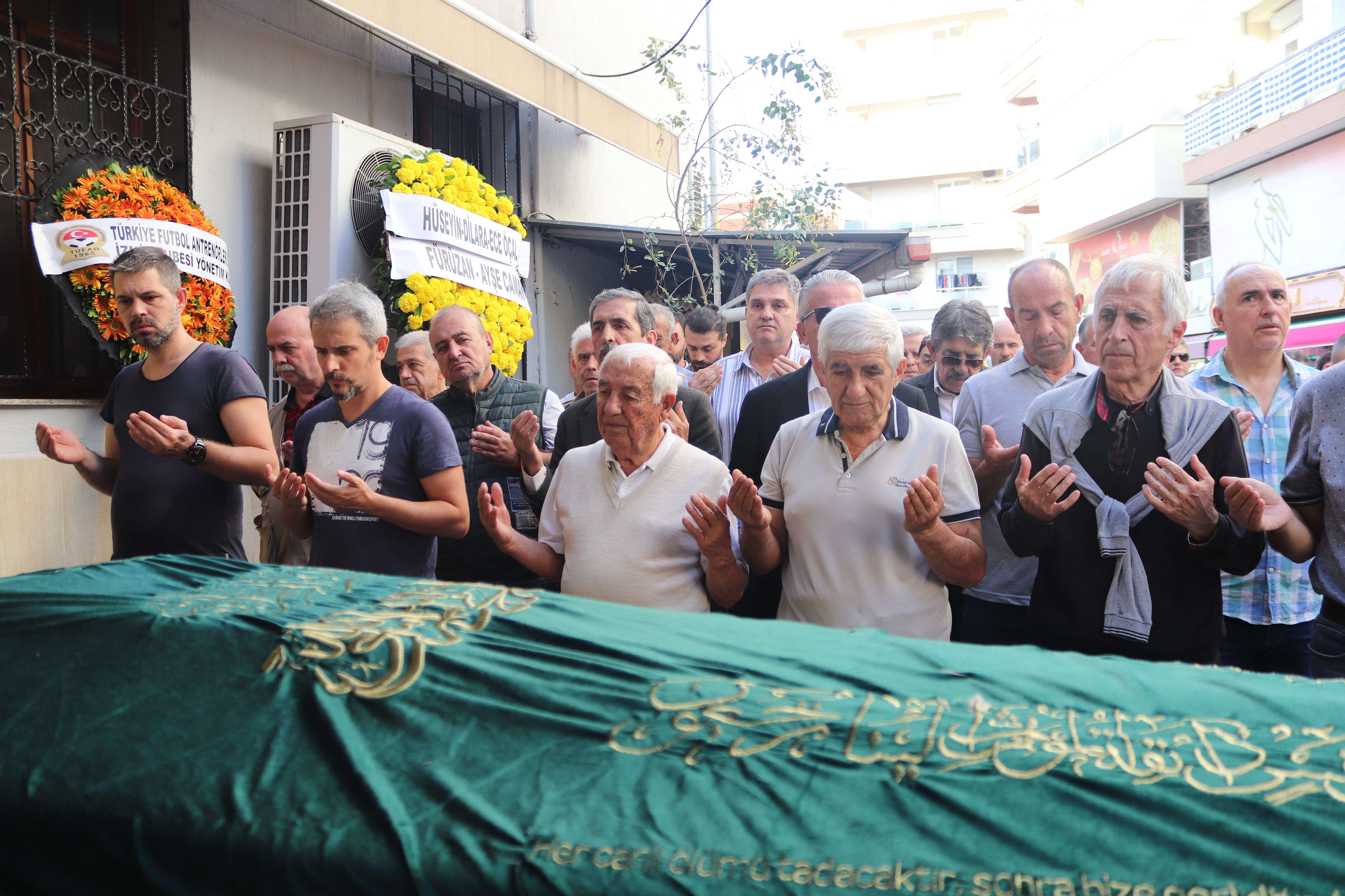 YAŞLI KADIN KAPISI AÇIK MİNİBÜSTEN DÜŞÜP ÖLDÜ