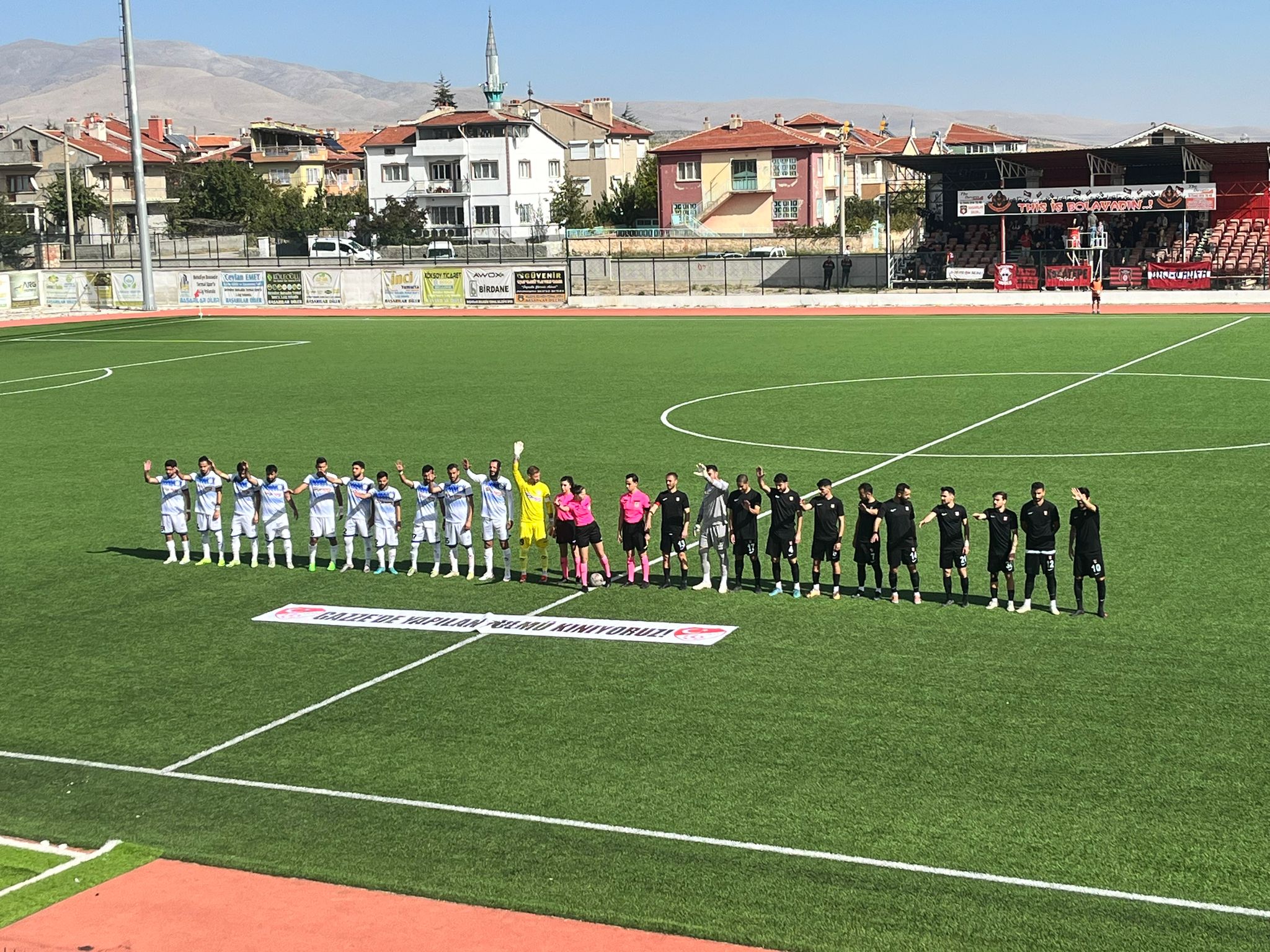 BOLVADİN EVİNDE KAZANDI