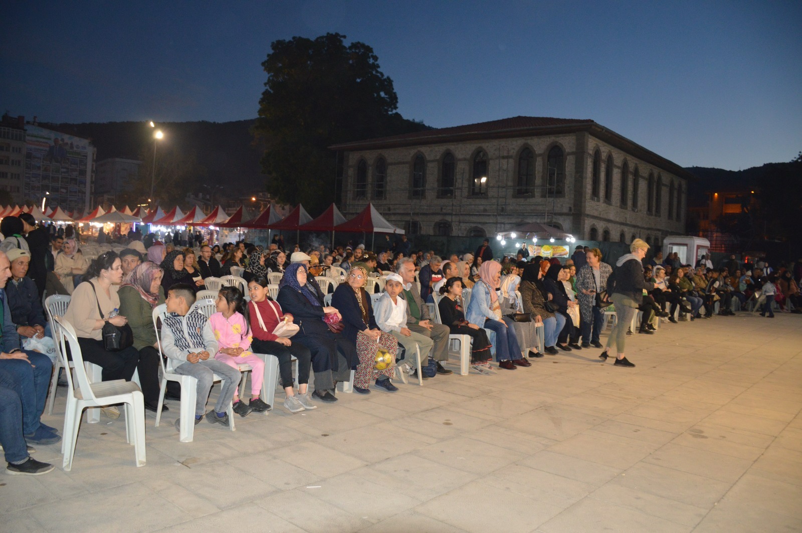 SARABAND VE DROGOS'TAN MUHTEŞEM AÇILIŞ