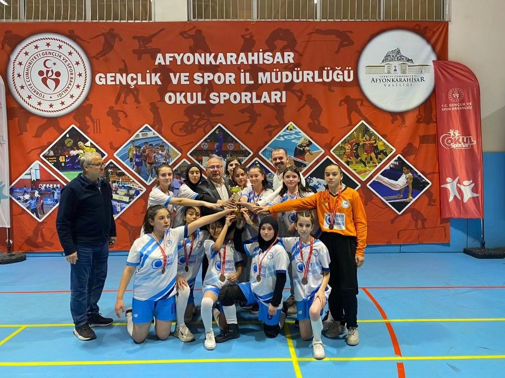 KUPAYI PAYLAŞTILAR AFYON'U BİRLİKTE TEMSİL EDECEKLER