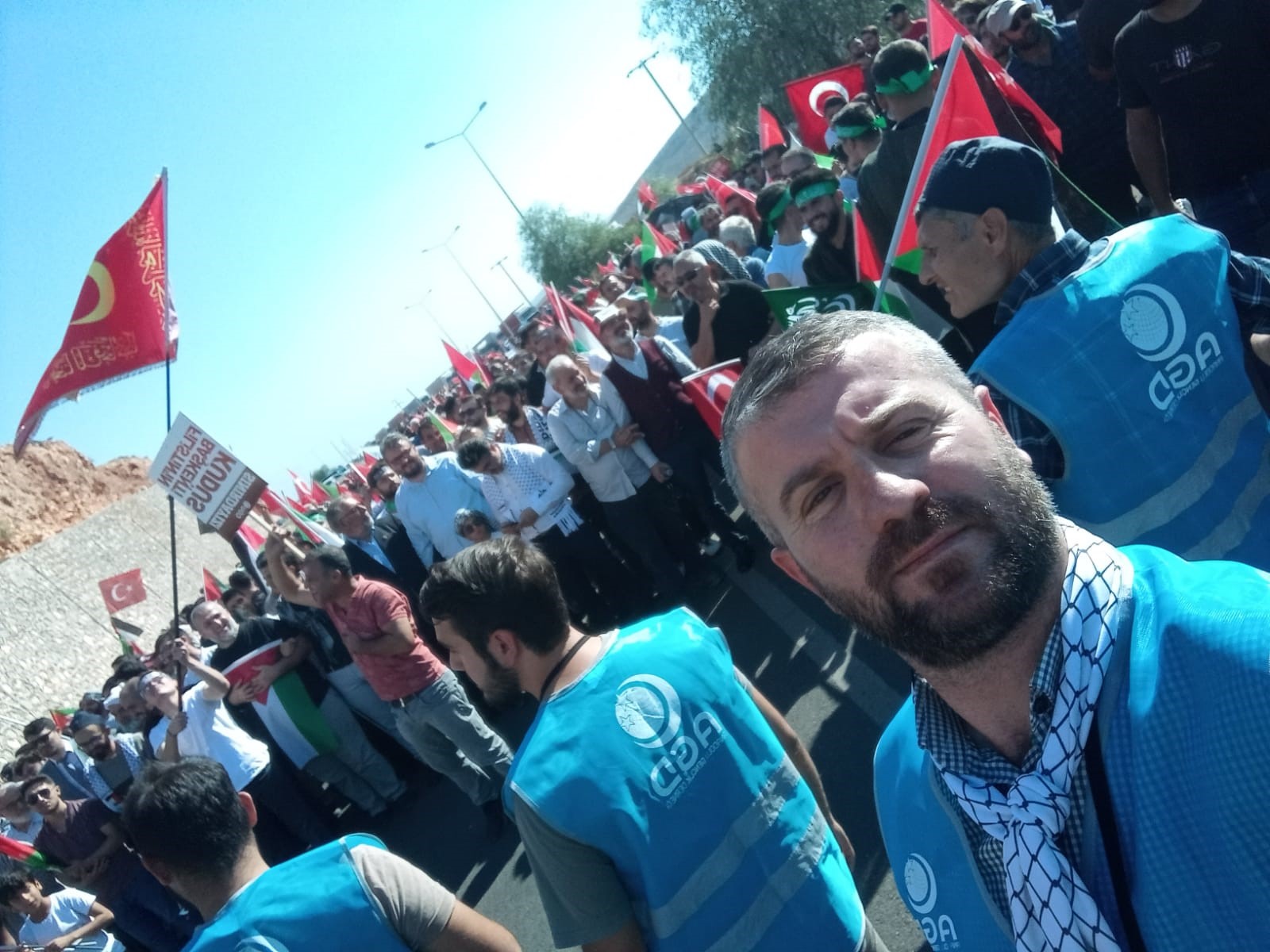 AGD FİLİSTİN İÇİN SINIRDA BULUŞTU