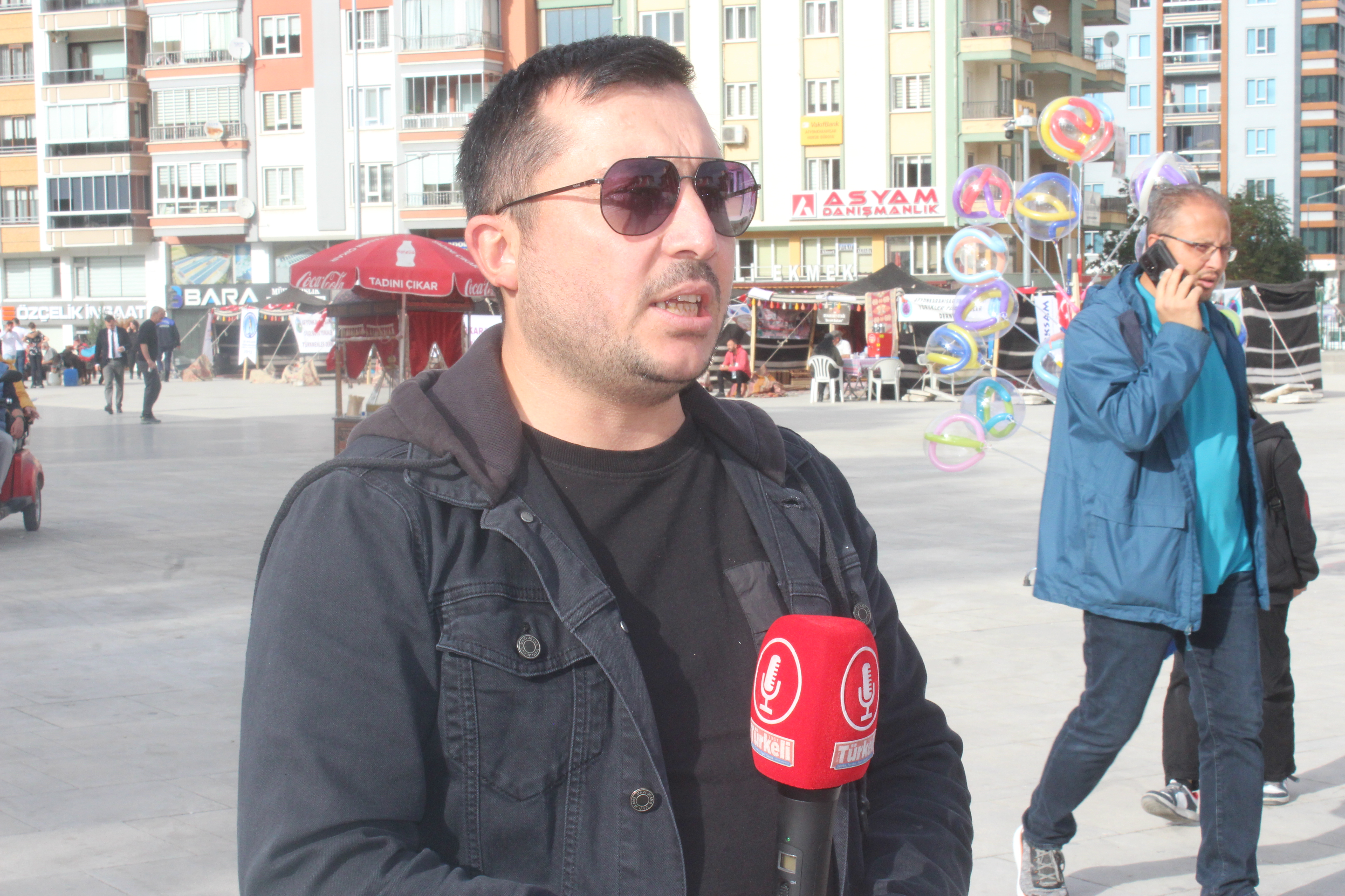 AFYONKARAHİSARLILARA  İSRAİL FİLİSTİN SAVAŞINI SORDUK
