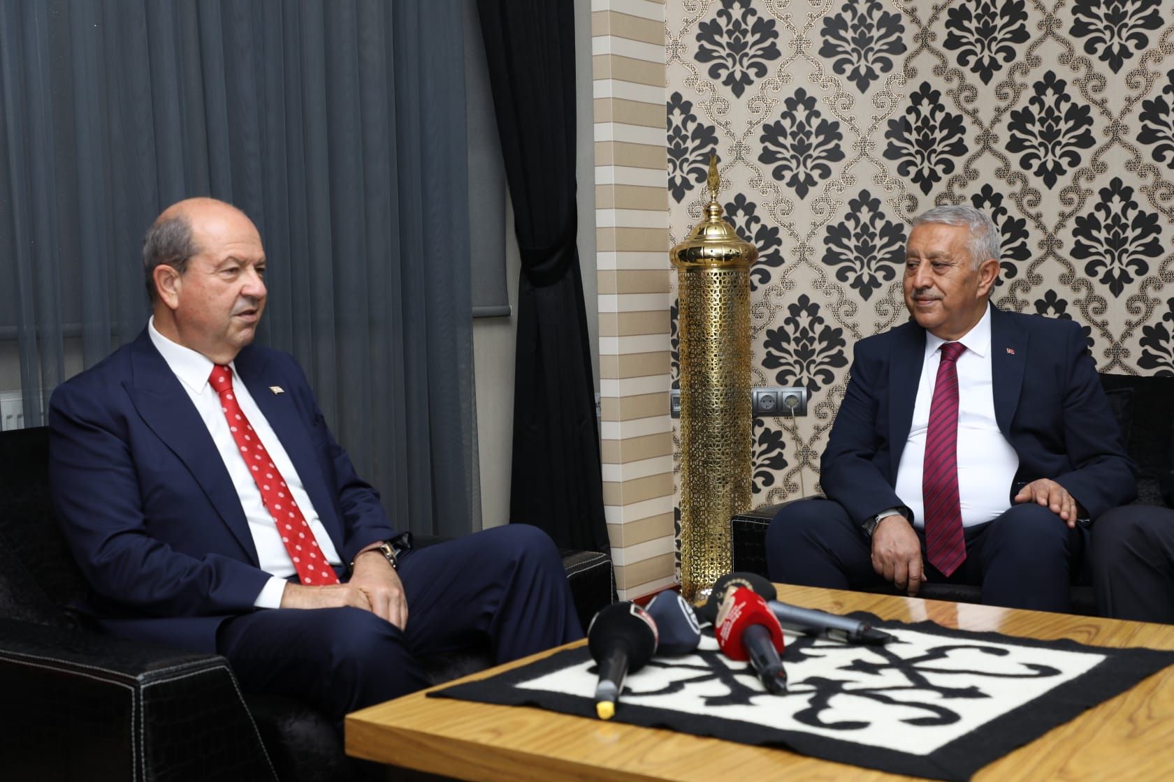 "AFYONKARAHİSAR KADİM BİR ŞEHİR"