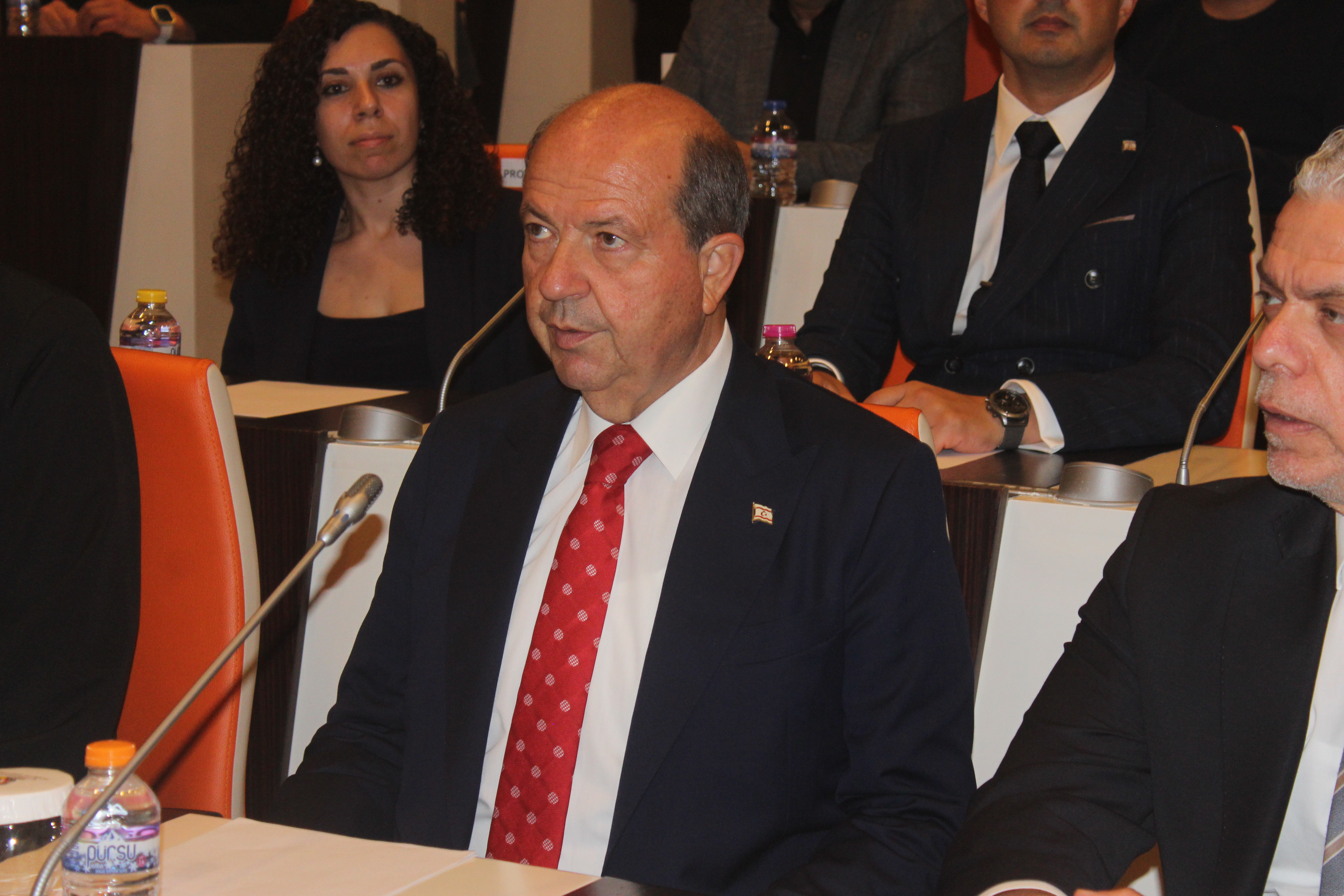 “BİZLER KIBRIS OLARAK BÜYÜK MİLLETİN KOPMAZ BİR PARÇASIYIZ”