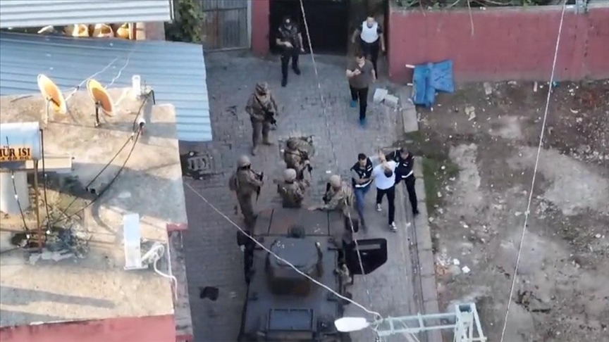 "ÇEMBER" OPERASYONLARINDA 4 BİN 133 FİRARİ YAKALANDI