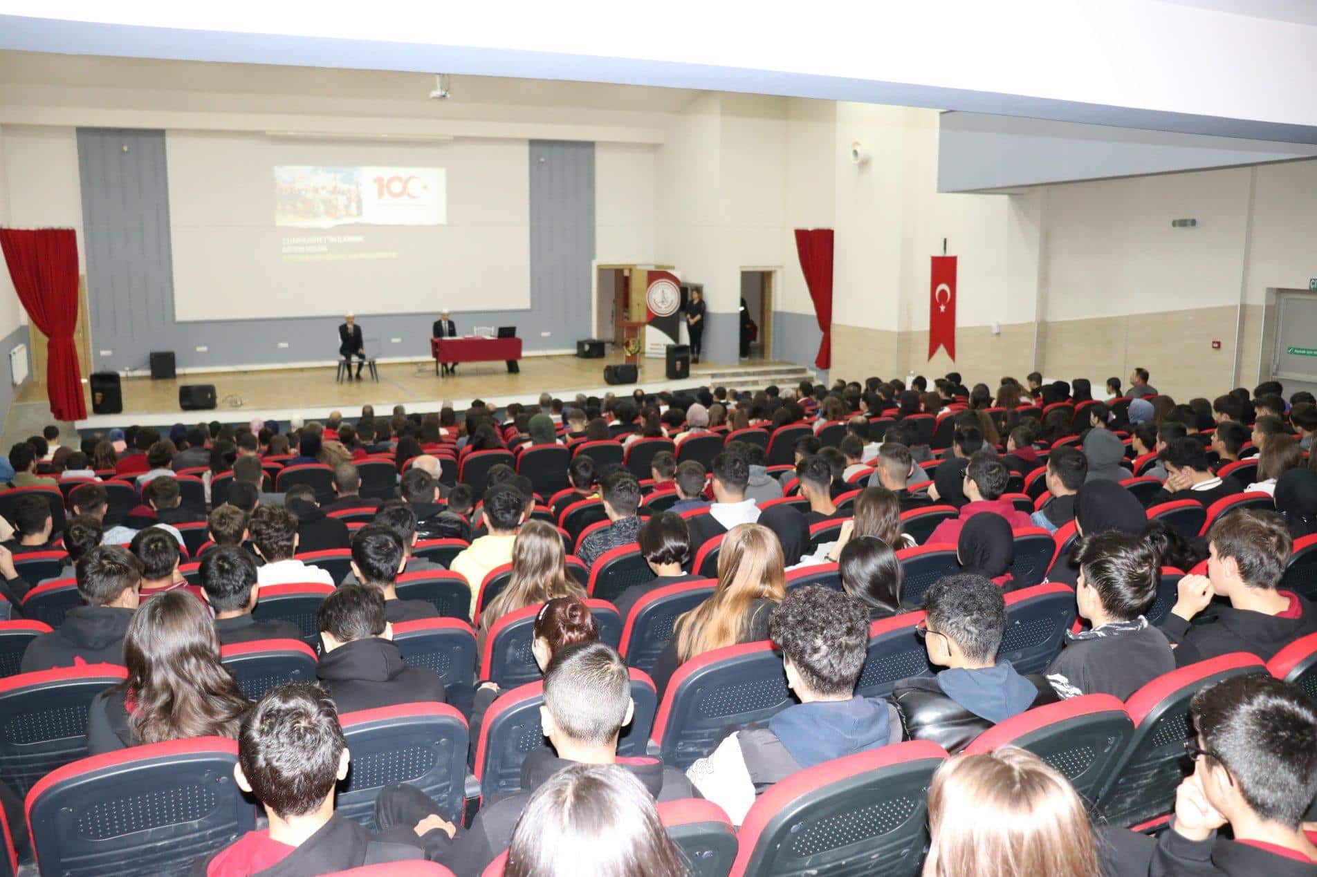 KAHRAMANLAR 100. YILDA ANILDI