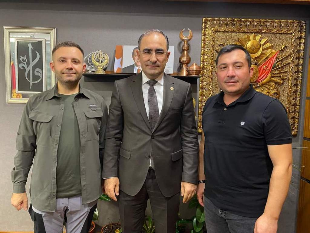 "DÜNYA CUMHURBAŞKANIMIZI İZLİYOR"