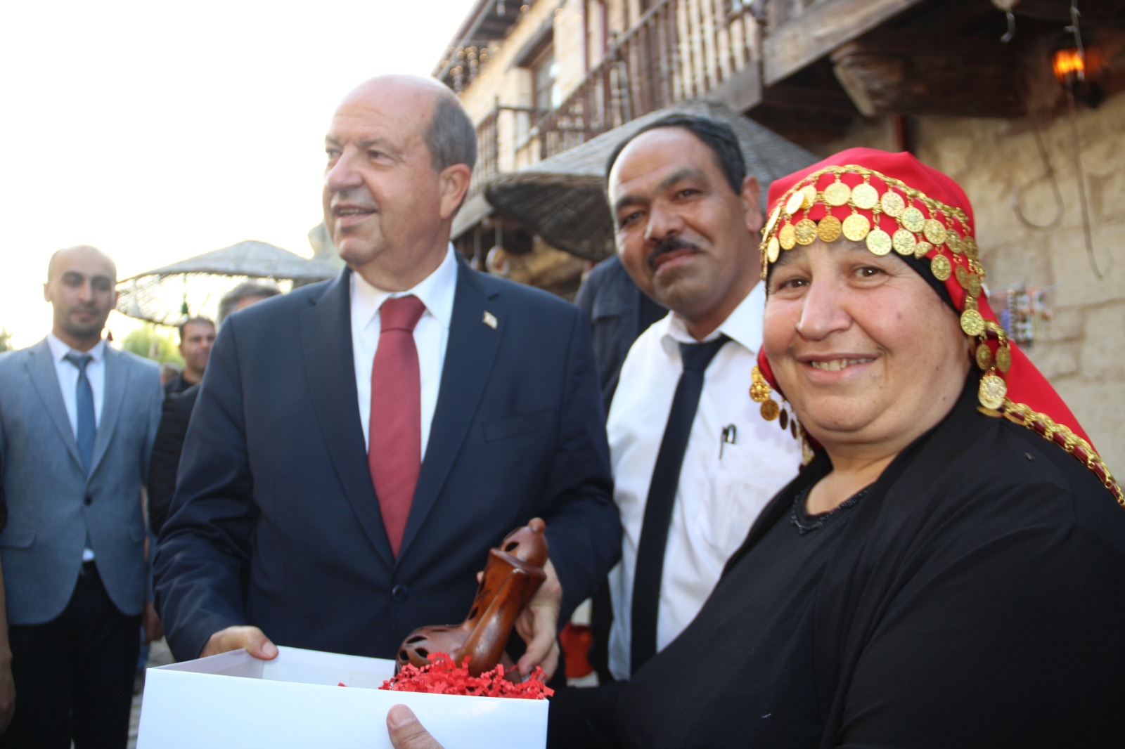 CUMHURBAŞKANI TATAR AYAZİN'DE